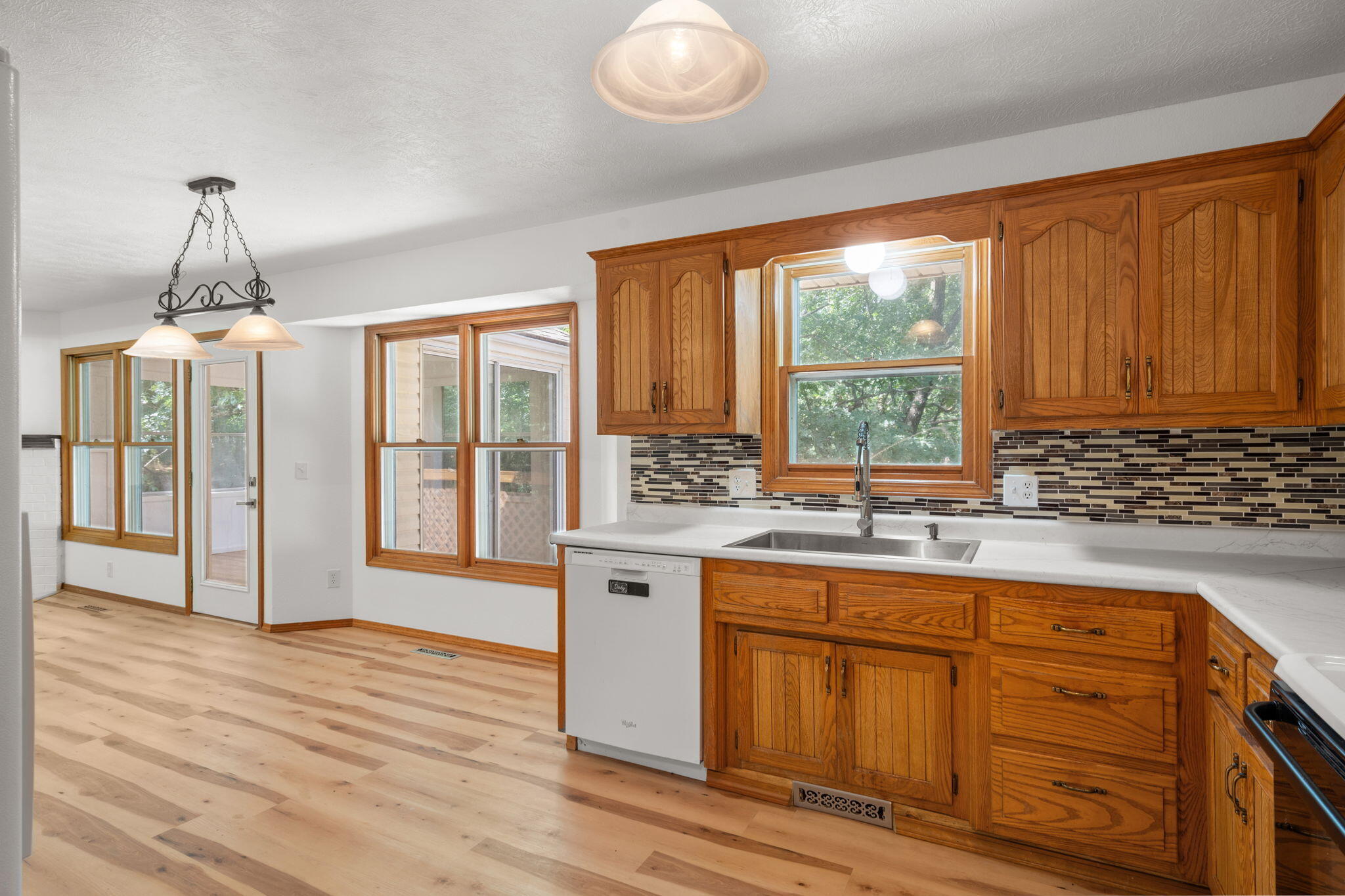 8 Northwoods Drive Property Photo 16