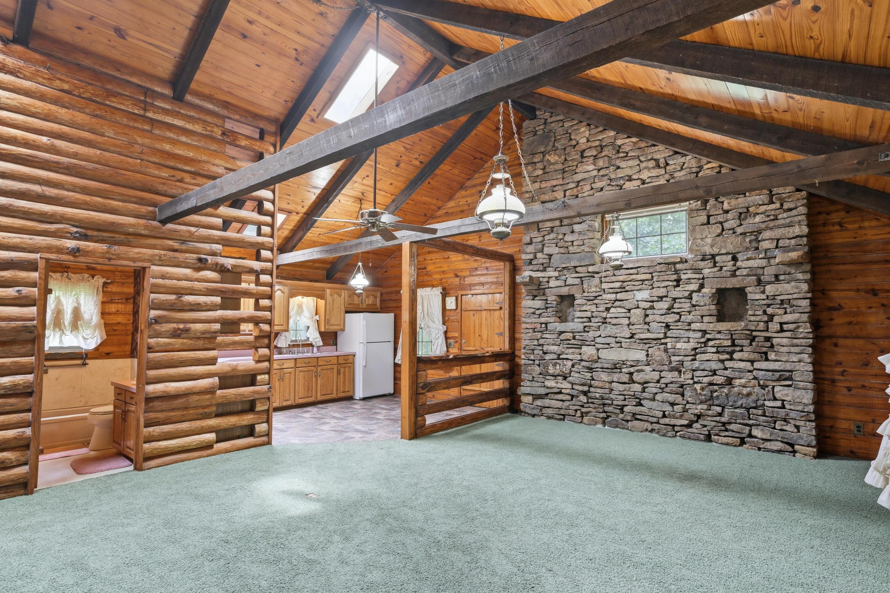 17083 Kentucky Road Property Photo 7