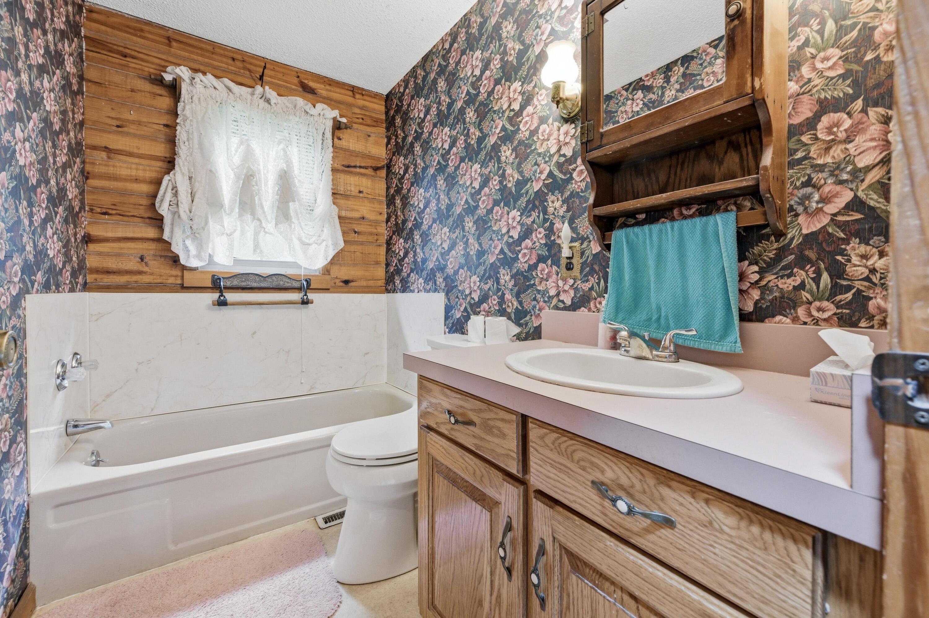 17083 Kentucky Road Property Photo 17