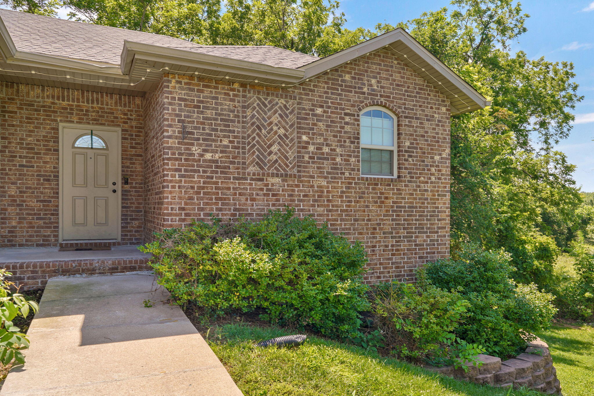 3031 North Albertha Avenue Property Photo 3