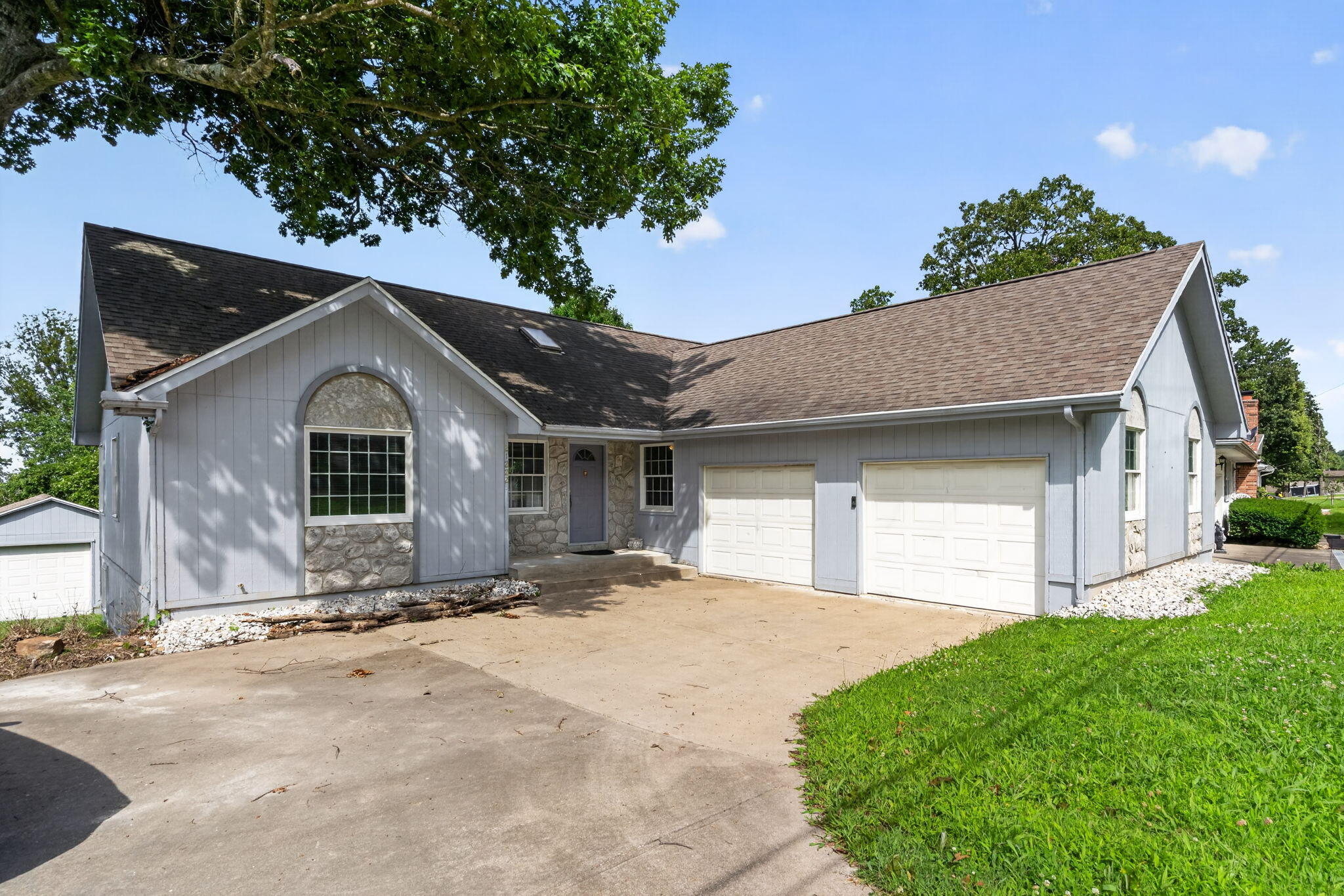 21222 County Road 295 Property Photo 4