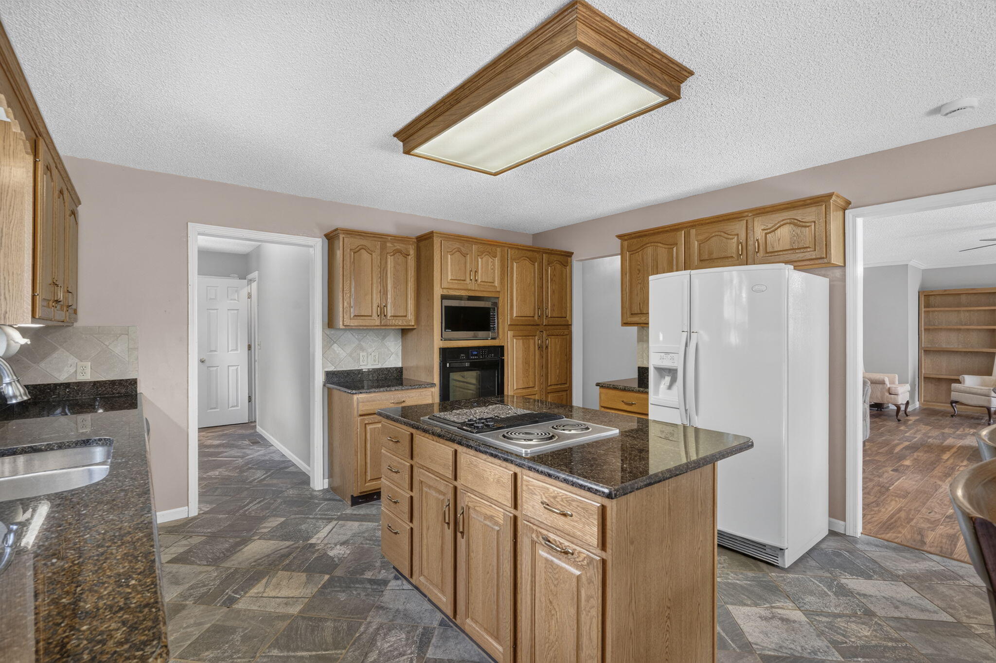 21222 County Road 295 Property Photo 13