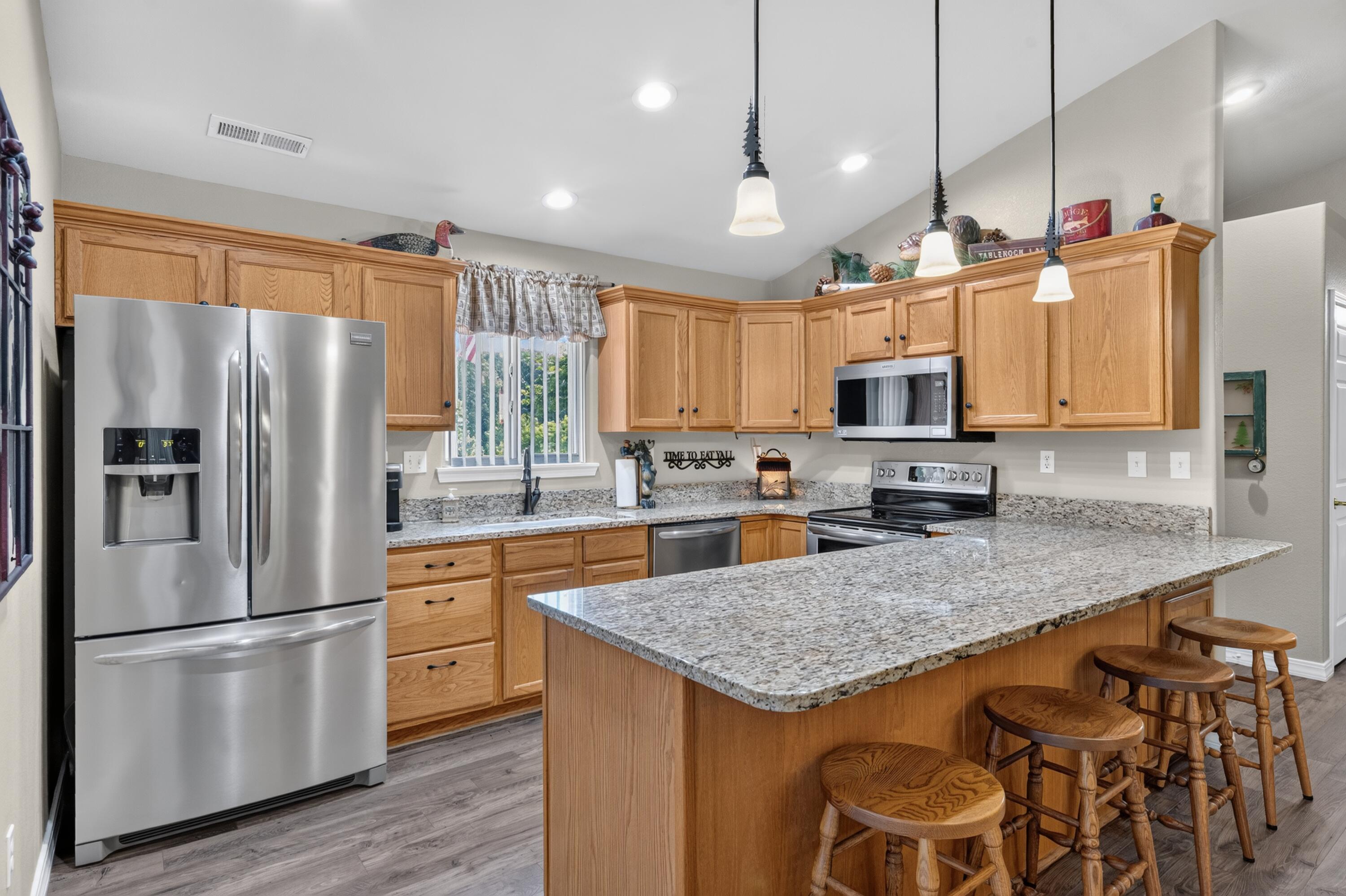 211 North Catamount Boulevard Property Photo 10