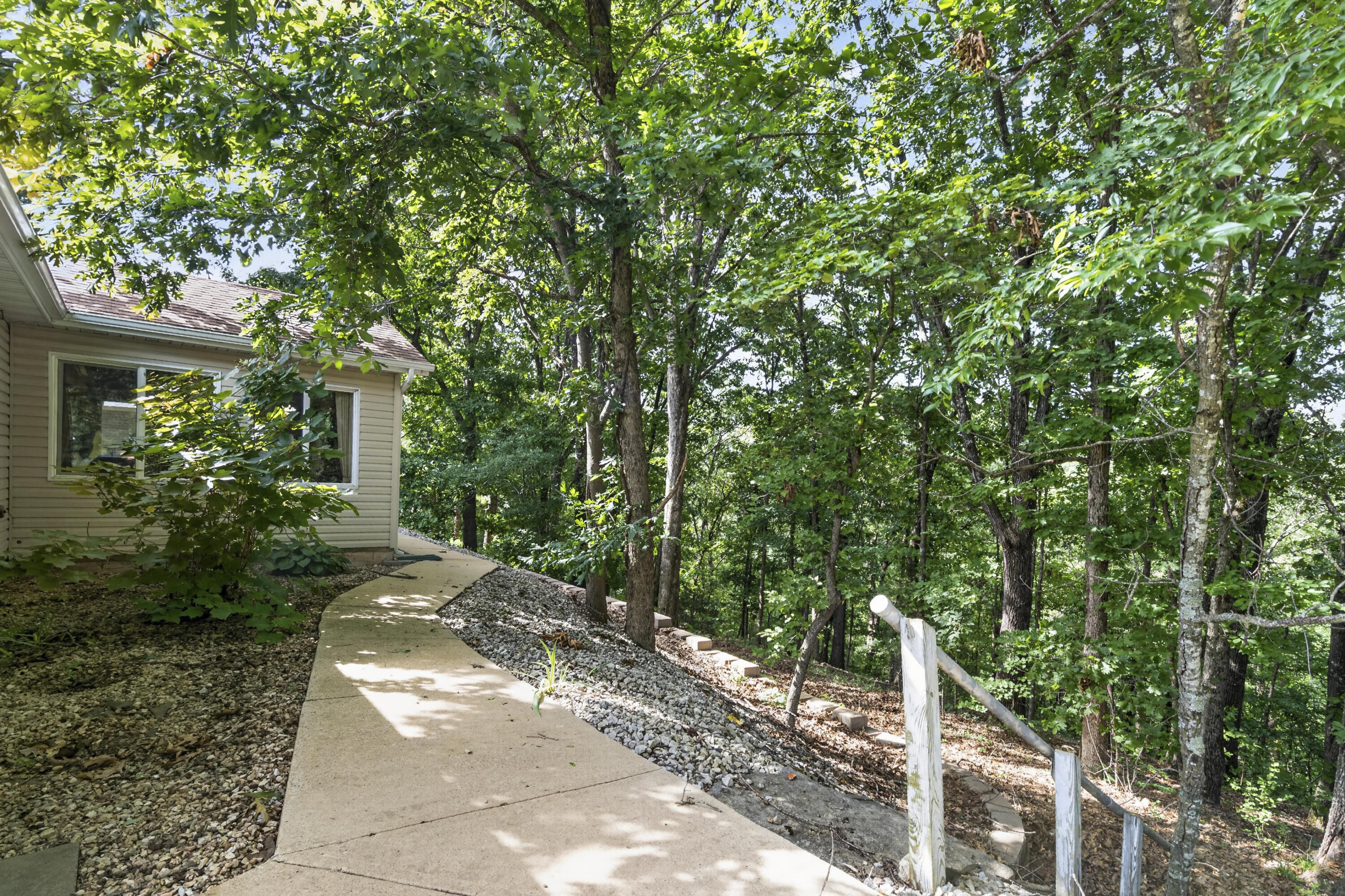 211 North Catamount Boulevard Property Photo 33