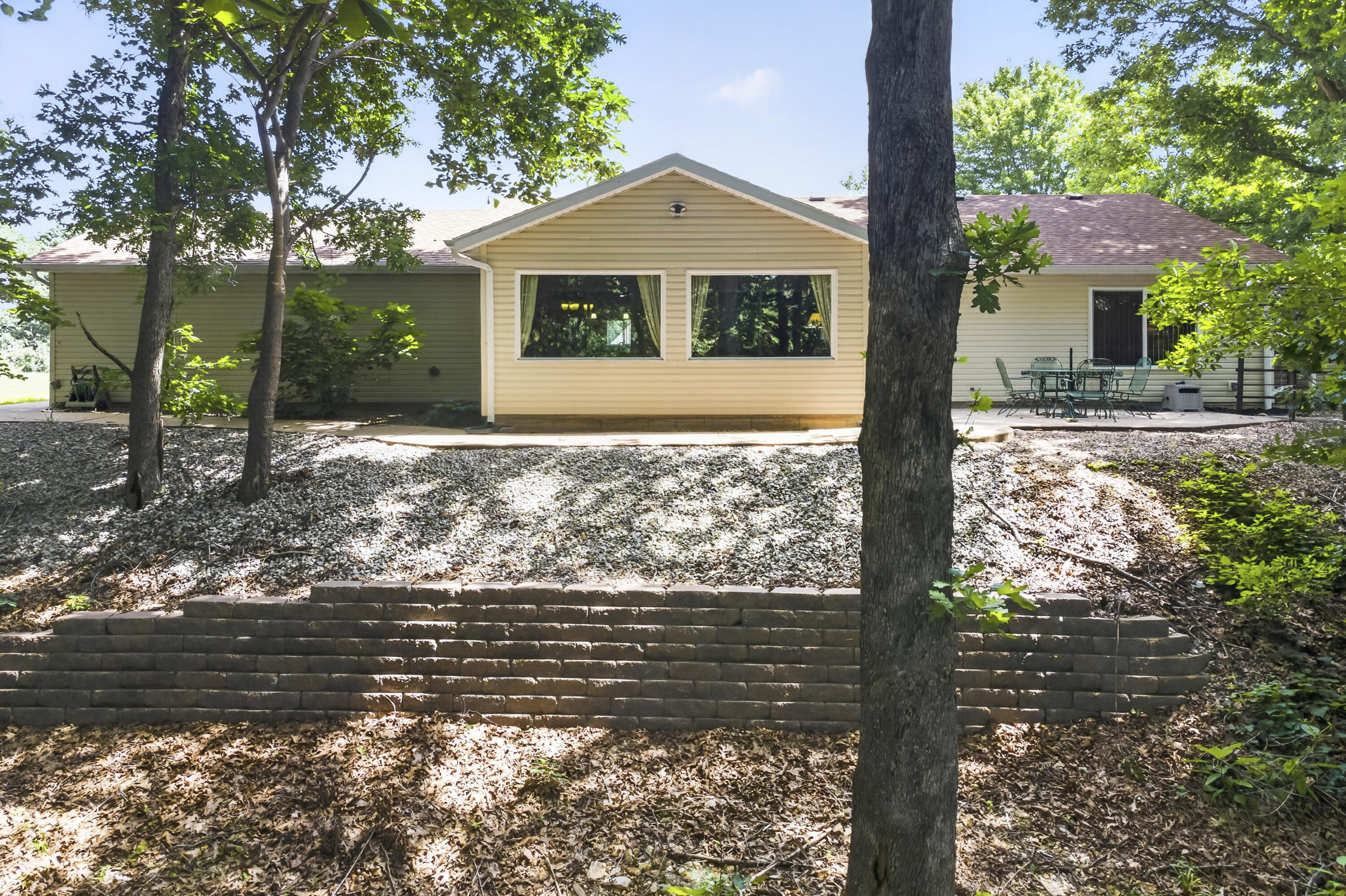 211 North Catamount Boulevard Property Photo 35