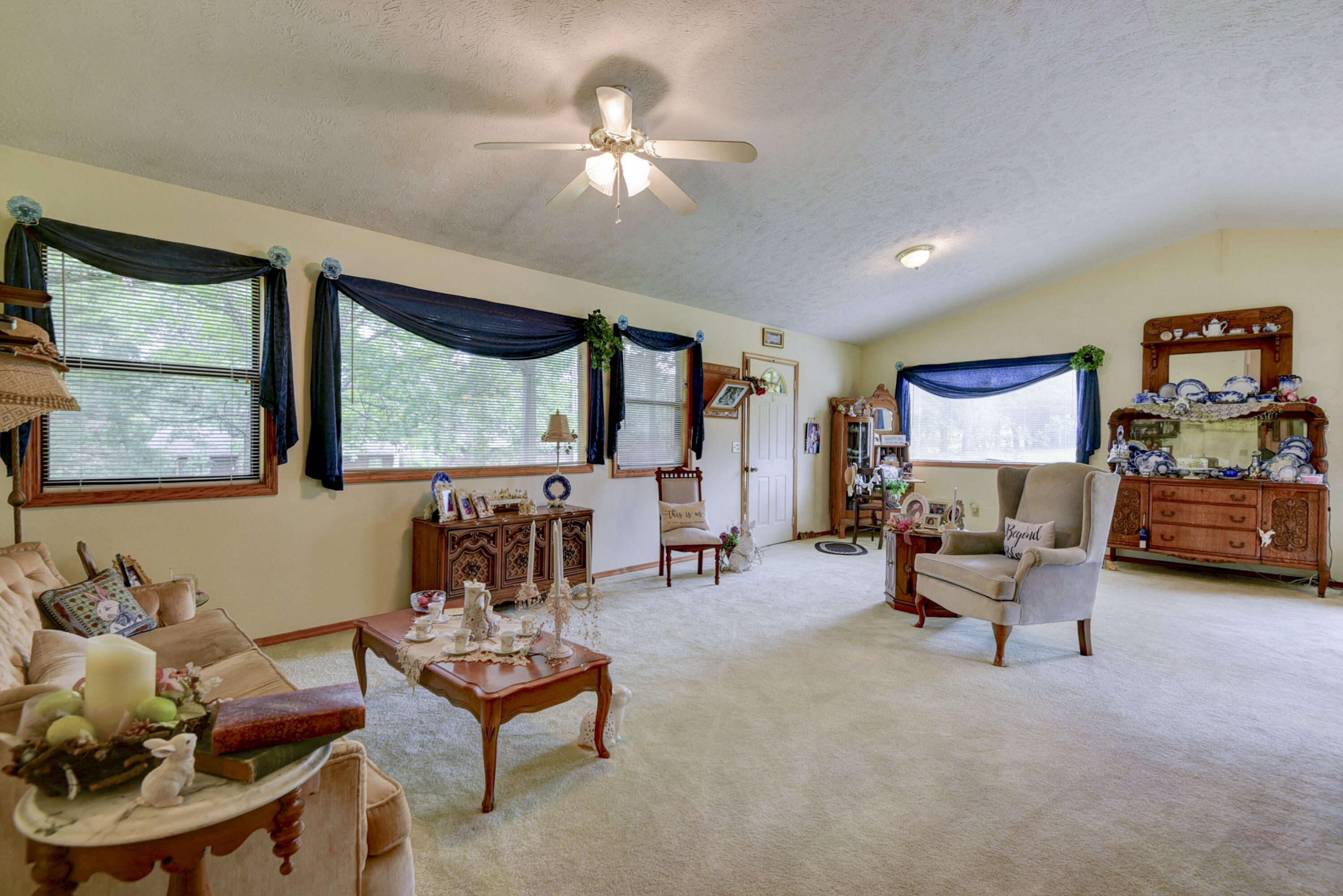 28704 Cromwell Road Property Photo 15