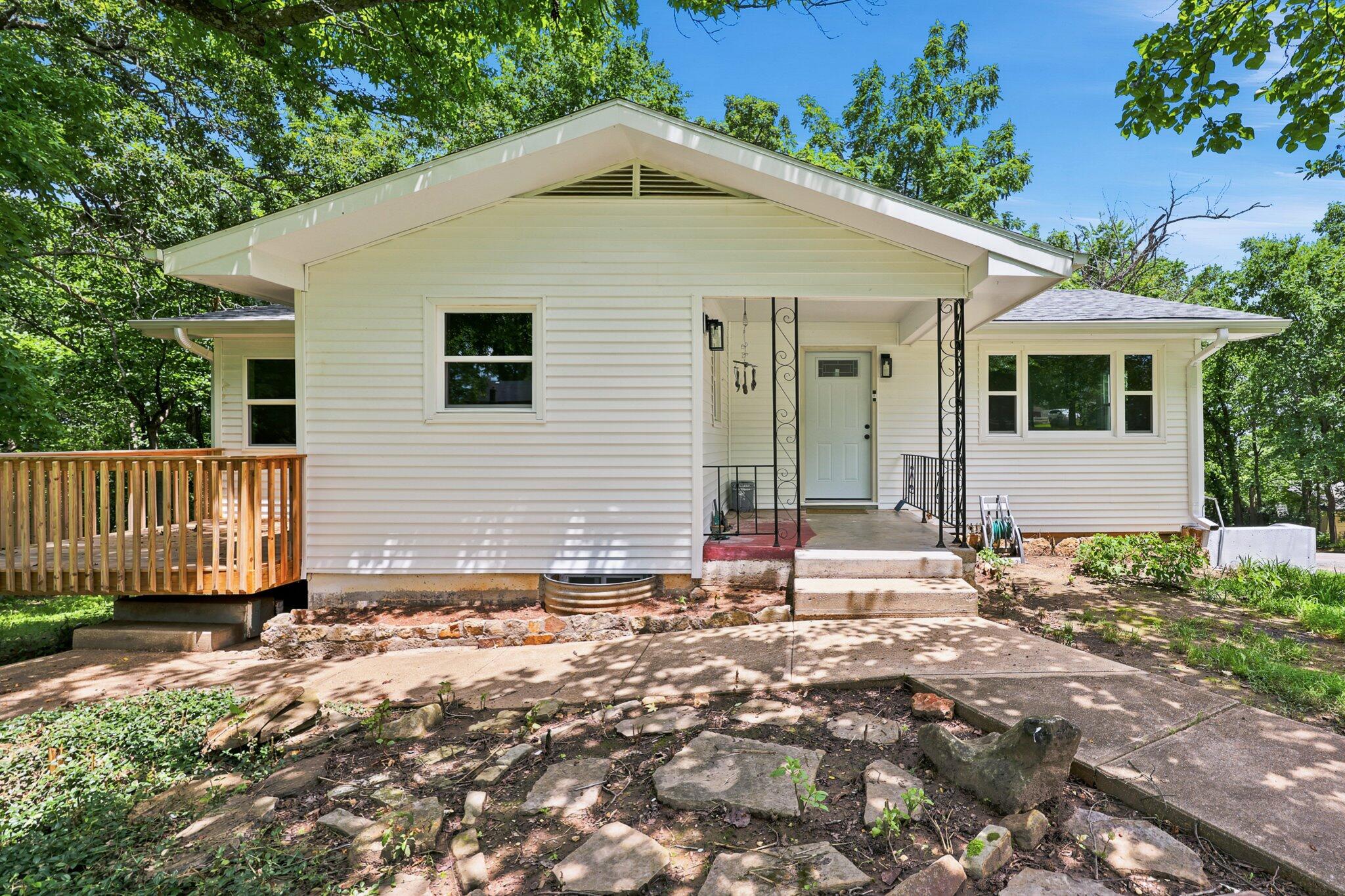 183 Allaman Drive Property Photo 6