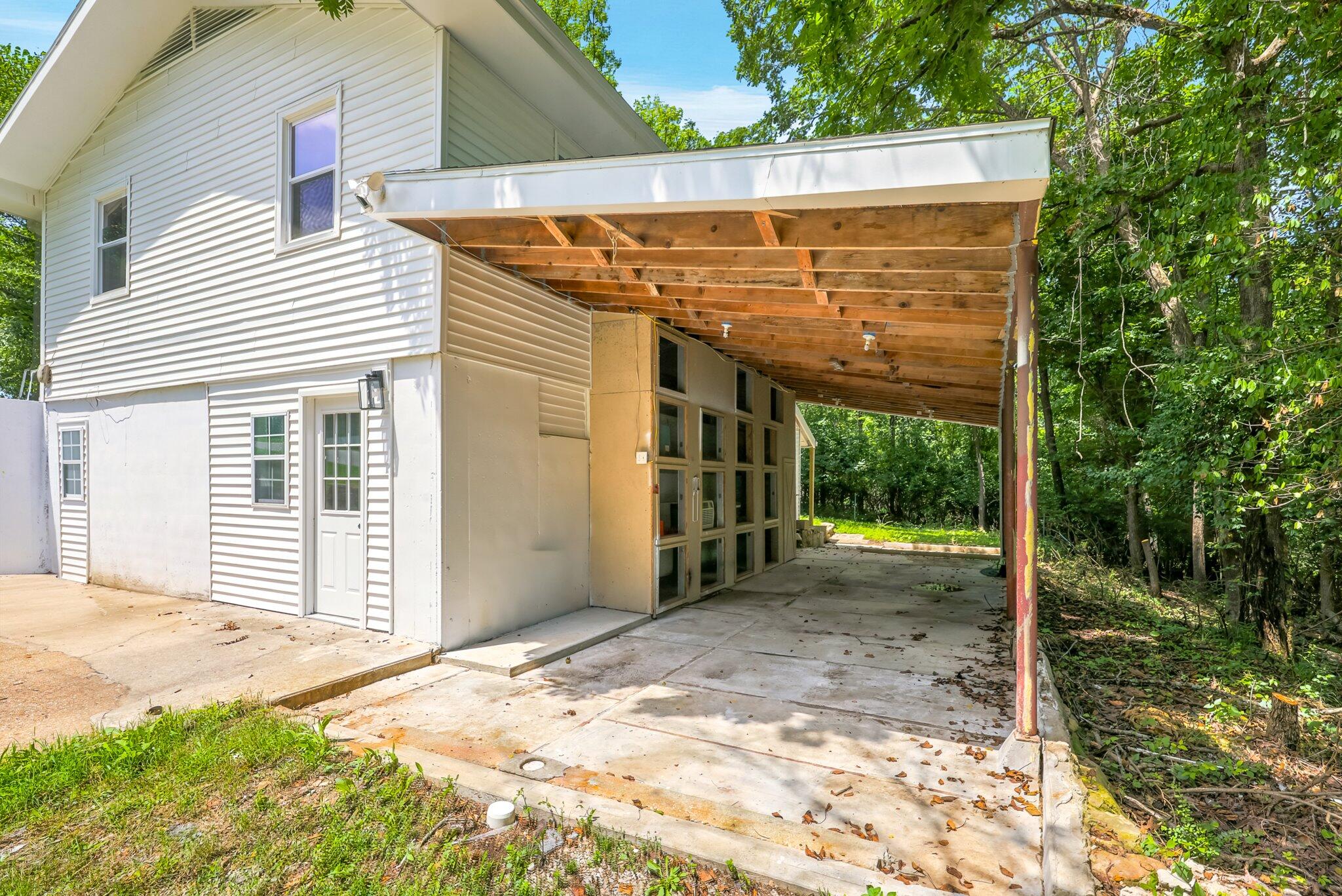 183 Allaman Drive Property Photo 29