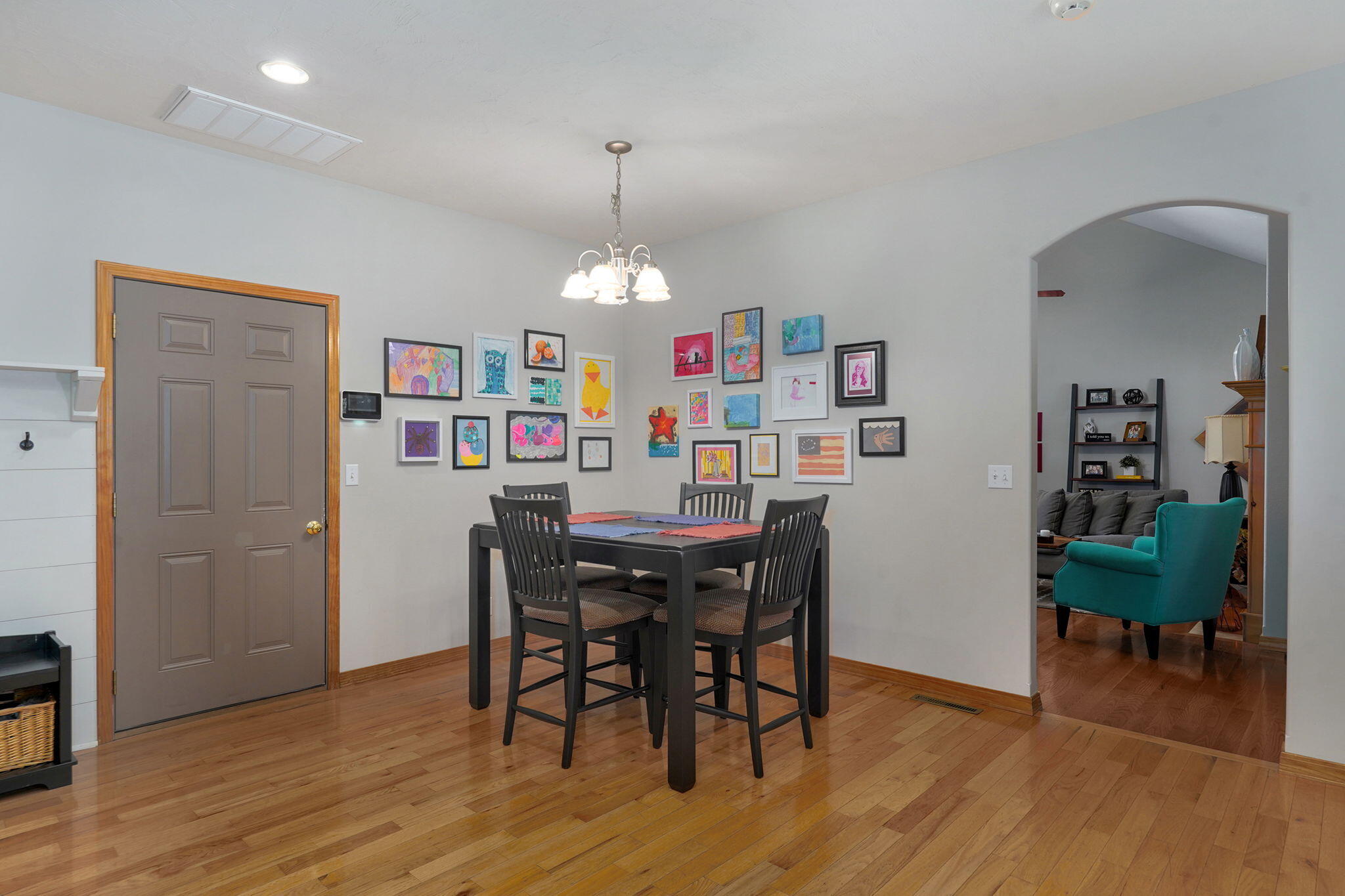 3713 North Croswell Avenue Property Photo 13