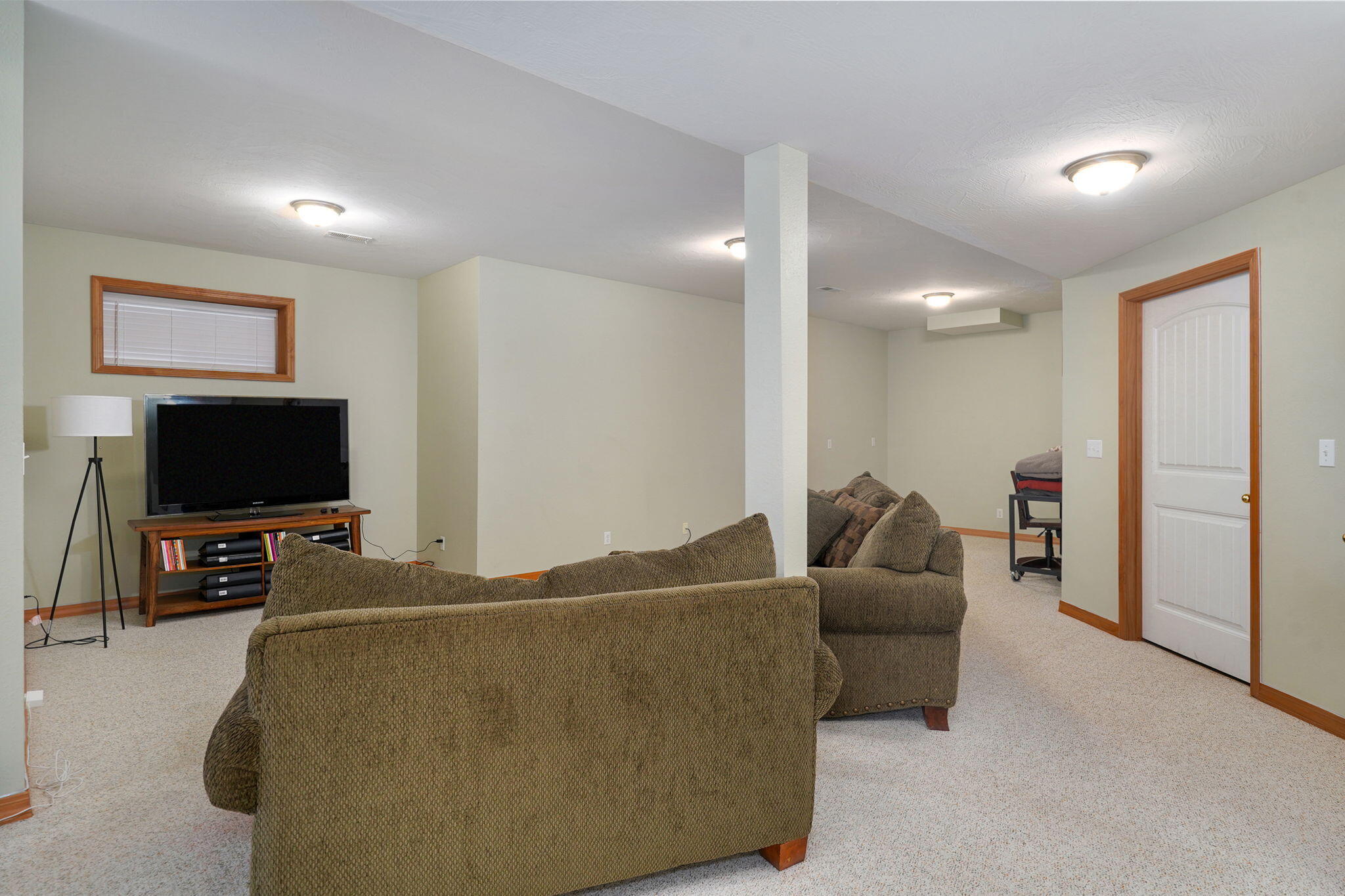3713 North Croswell Avenue Property Photo 29
