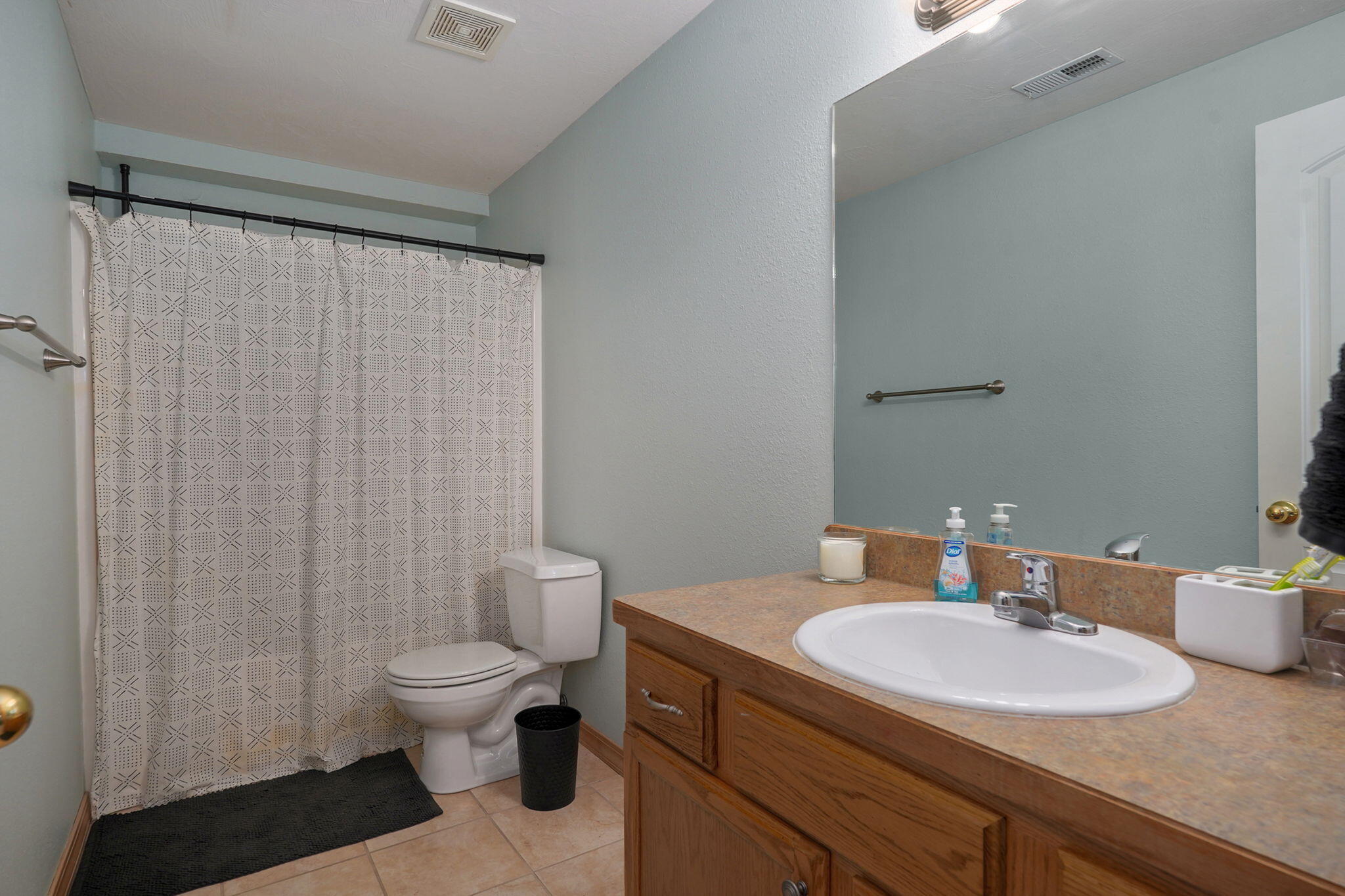 3713 North Croswell Avenue Property Photo 33