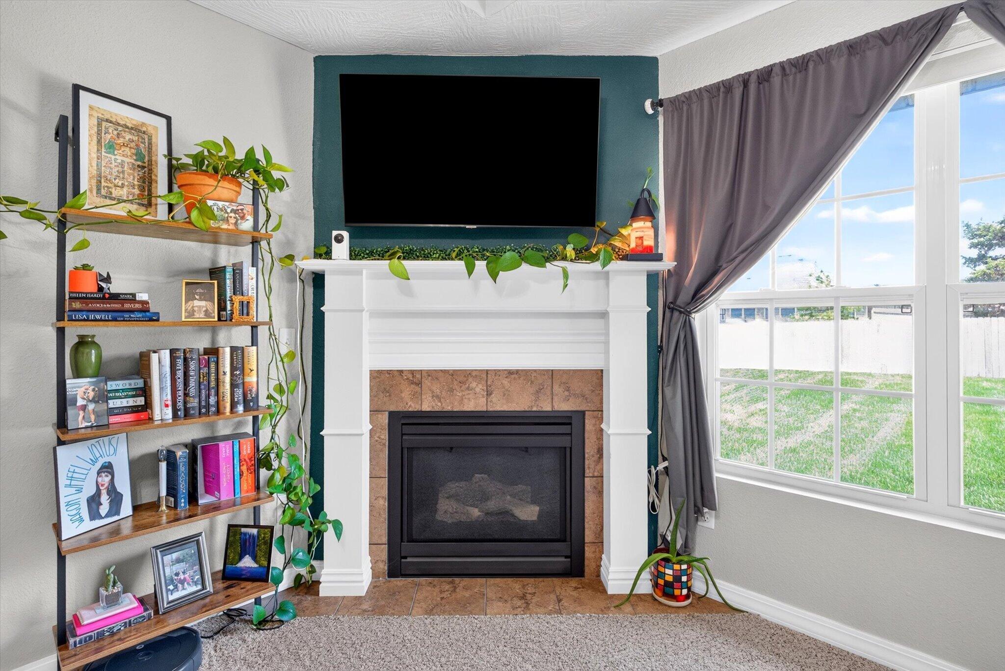 1208 South Jaylin Avenue Property Photo 6