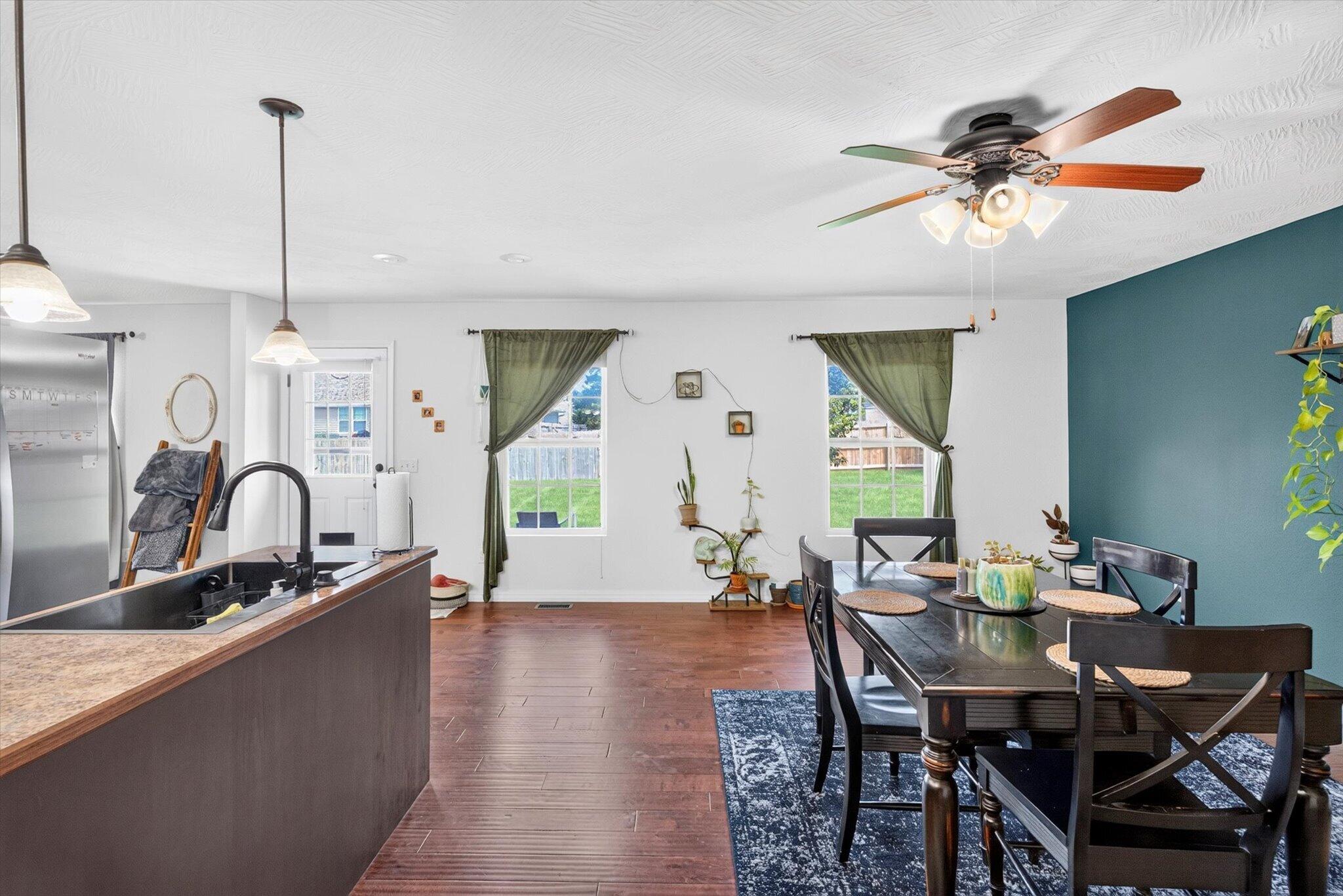 1208 South Jaylin Avenue Property Photo 13