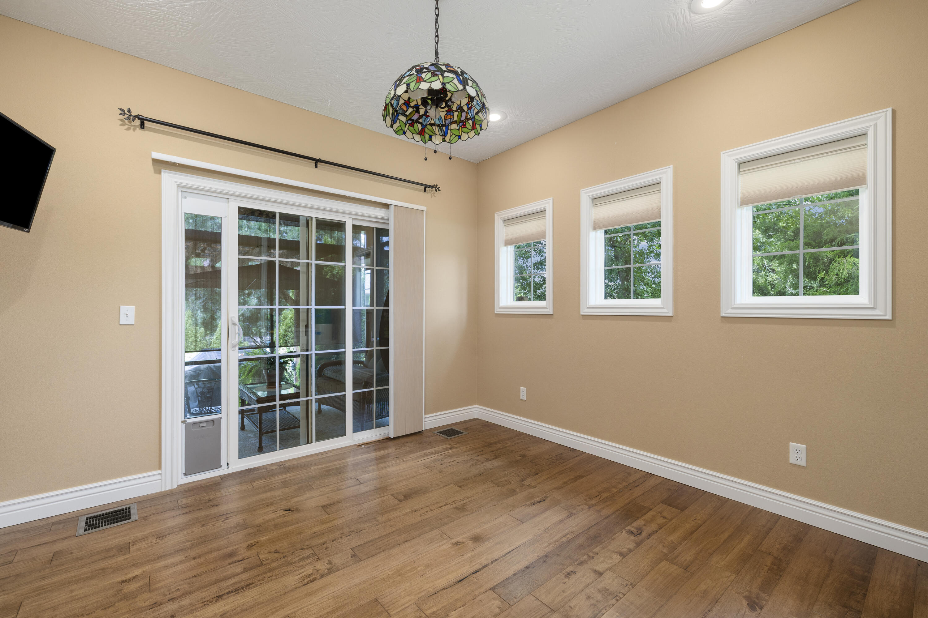 1911 North Pavilion Place Property Photo 39