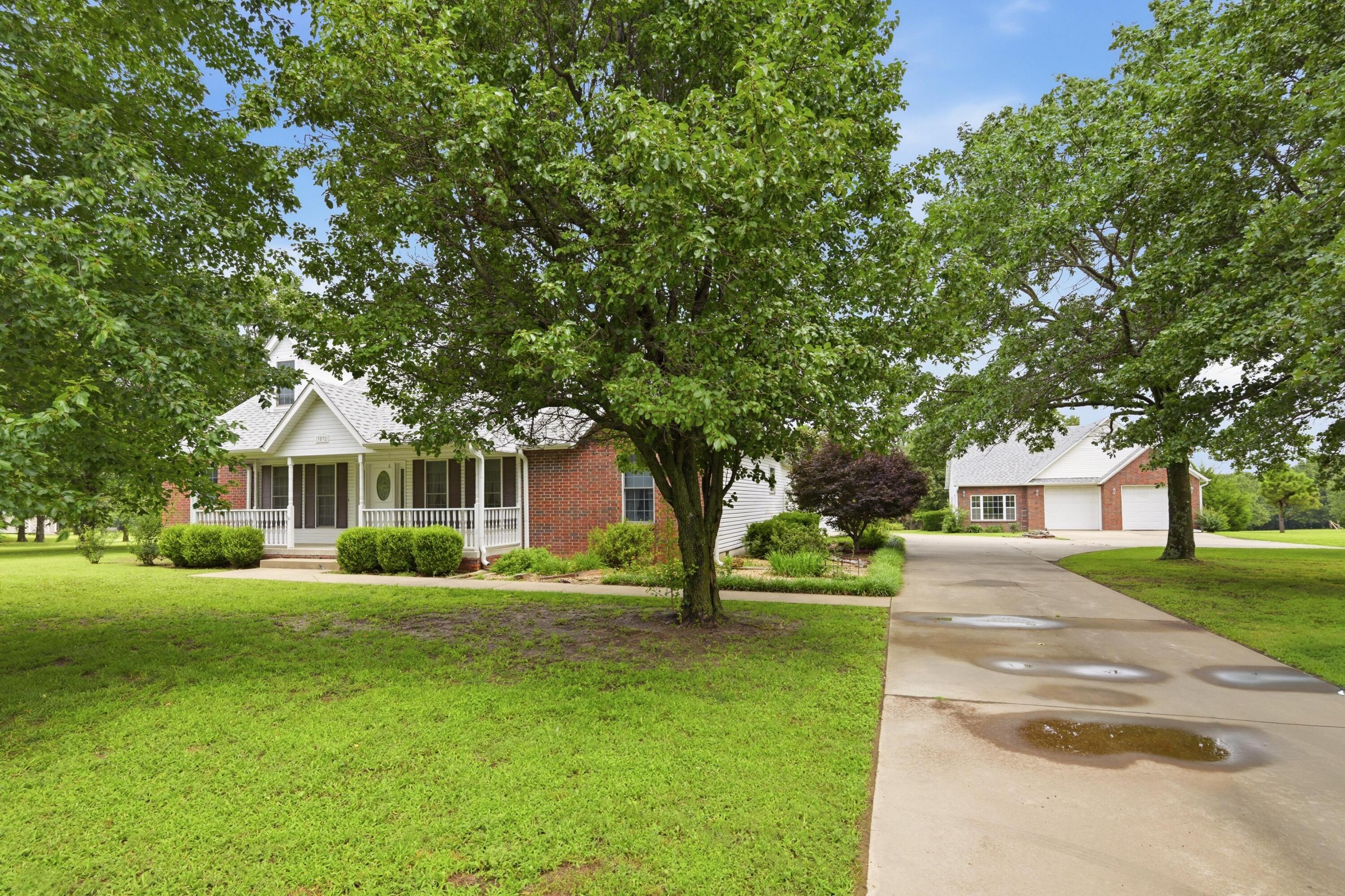 3532 Willow Lane Property Photo 1