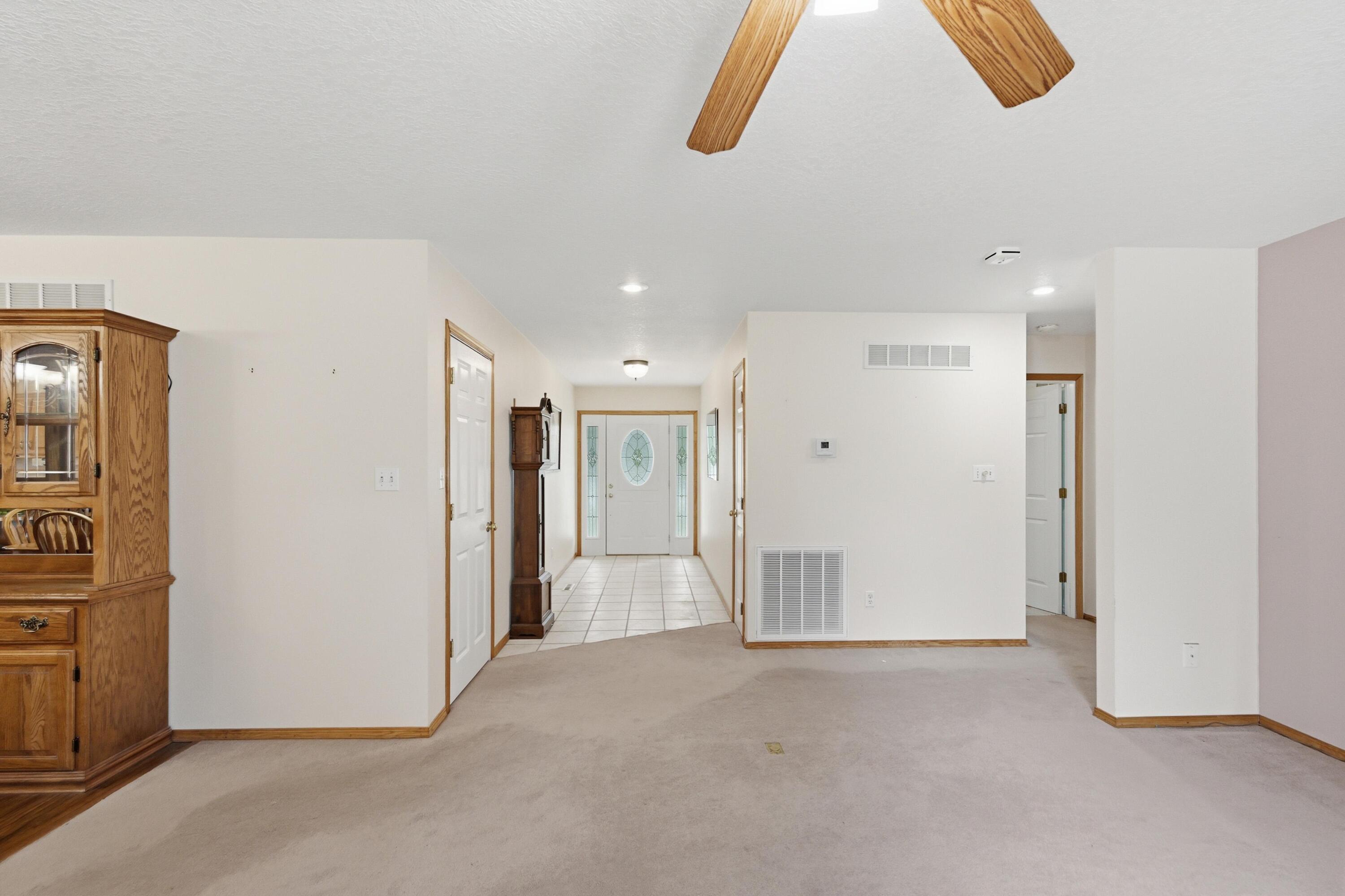 3532 Willow Lane Property Photo 5
