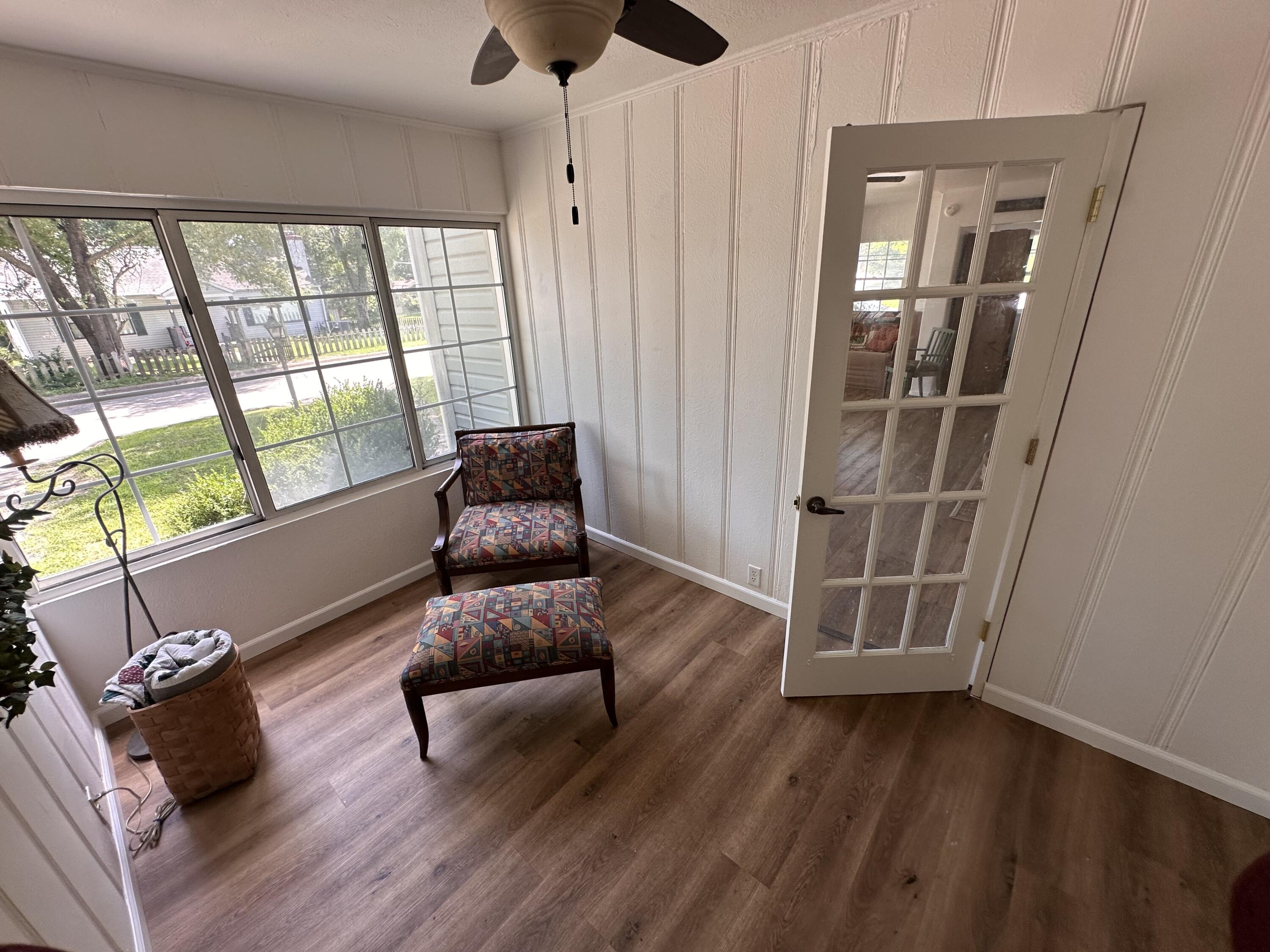 311 Brown Street Property Photo 6