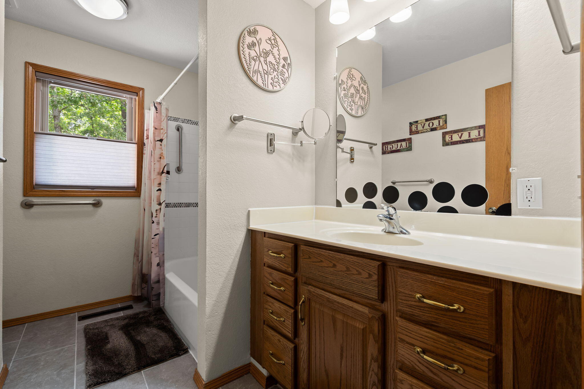 111 Vin Villa Property Photo 30