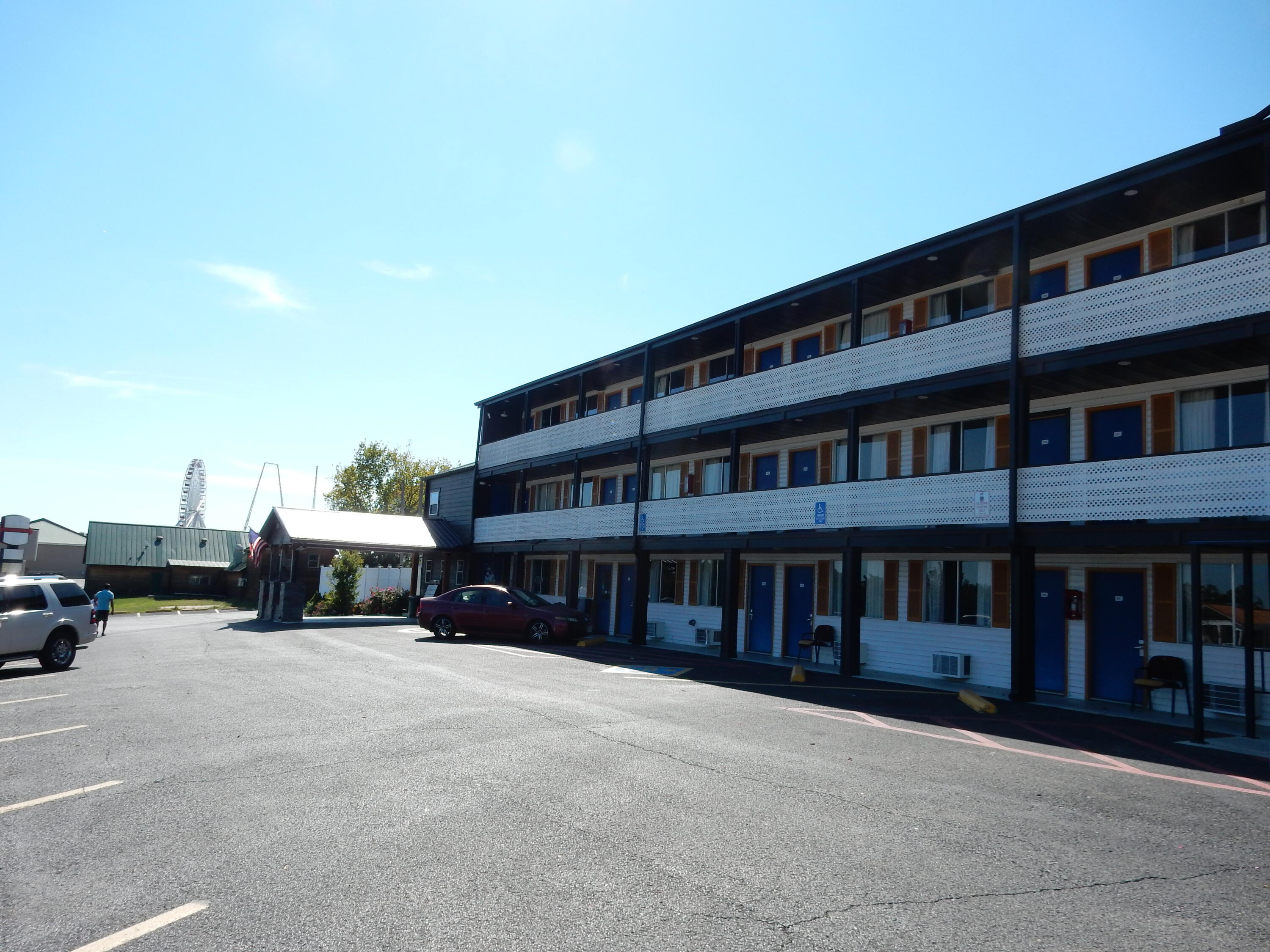 325 Gretna Road Property Photo 4