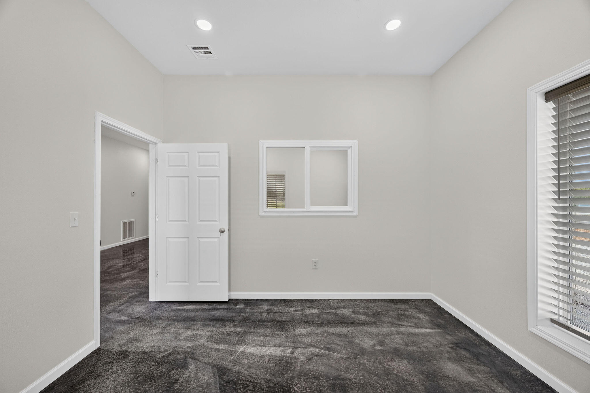 13221 Jay Drive Suite C Property Photo 17