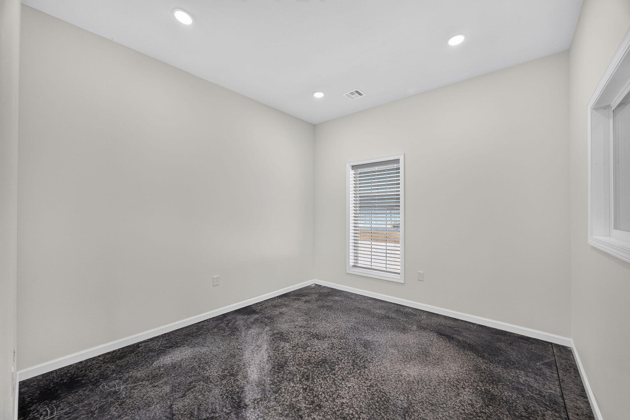 13221 Jay Drive Suite C Property Photo 20