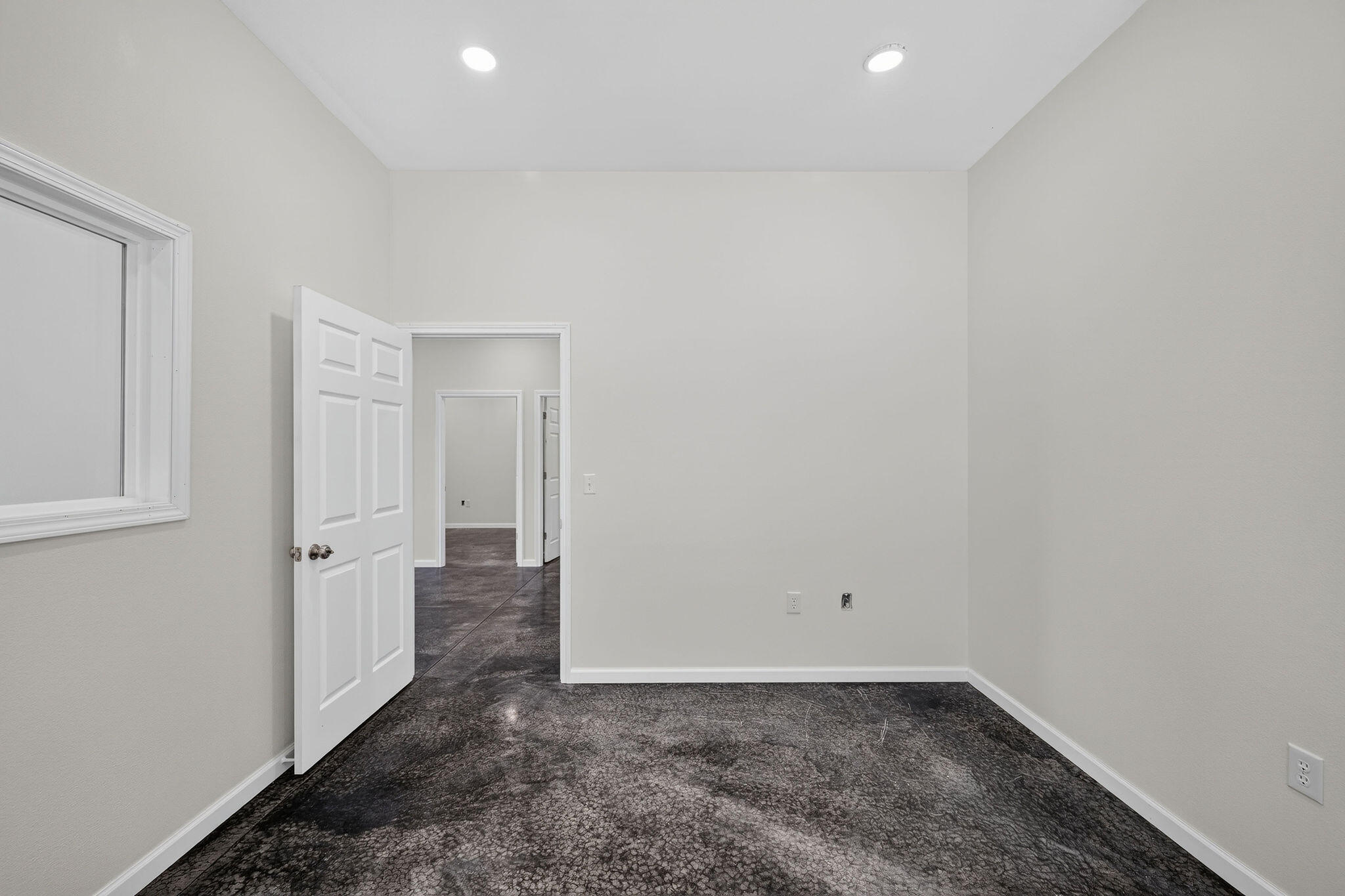 13221 Jay Drive Suite C Property Photo 21