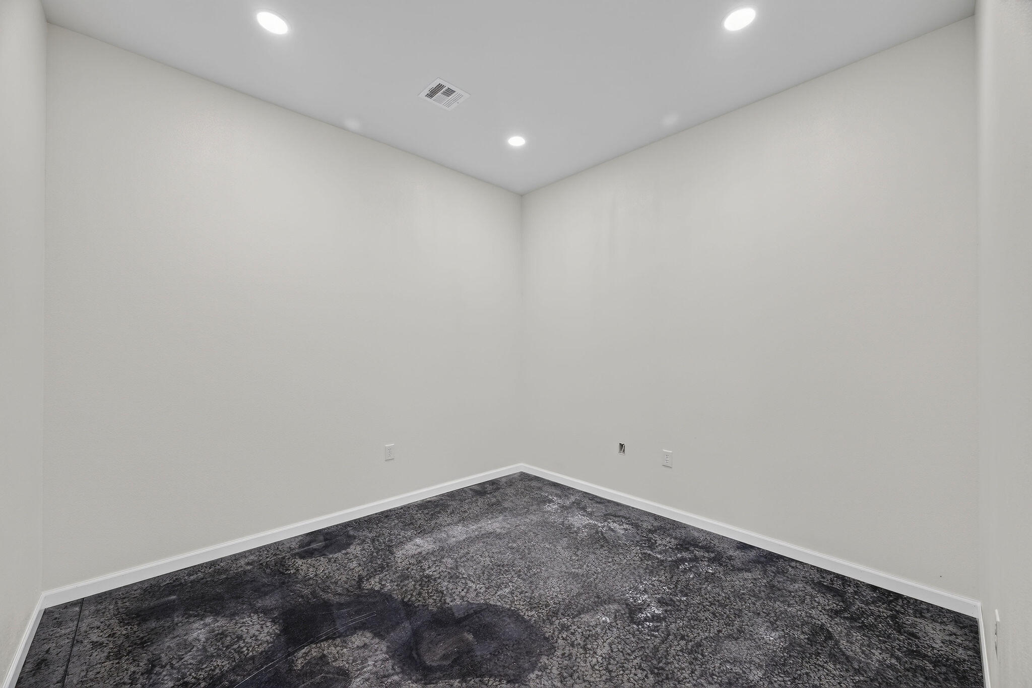 13221 Jay Drive Suite C Property Photo 25