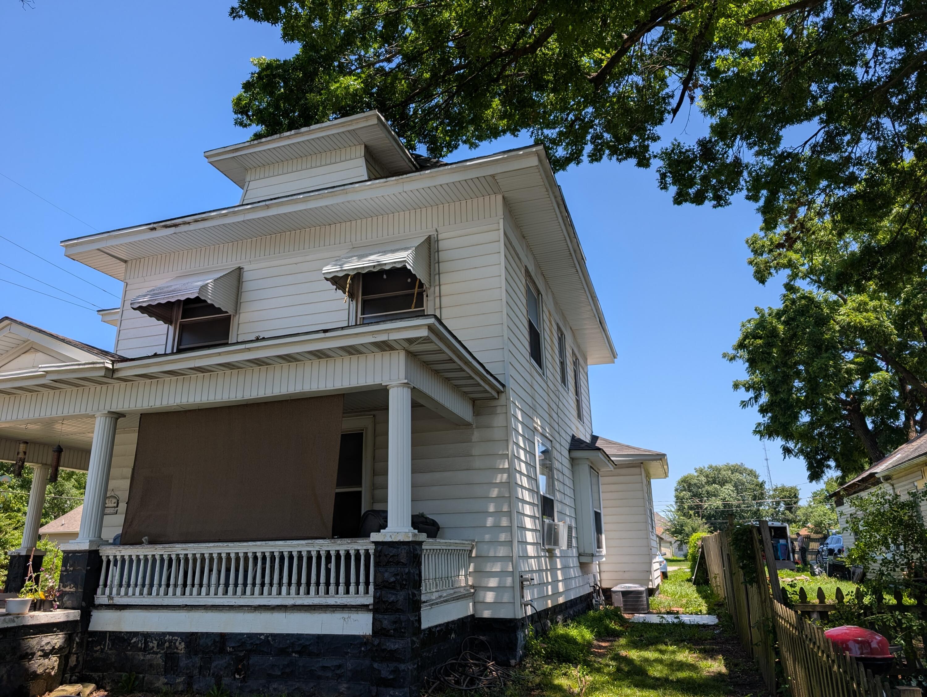 828 North Grant Avenue Property Photo 55