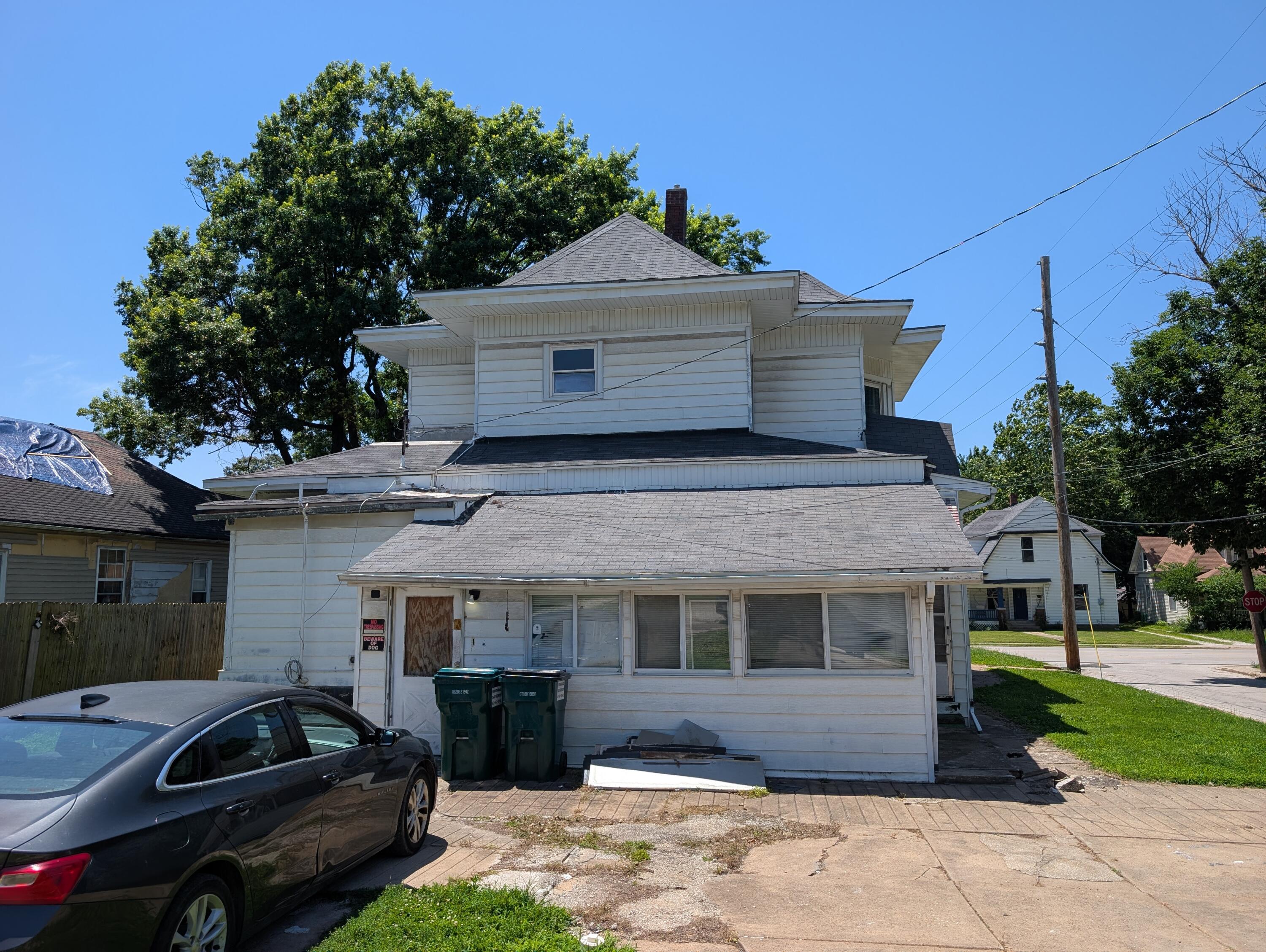 828 North Grant Avenue Property Photo 61