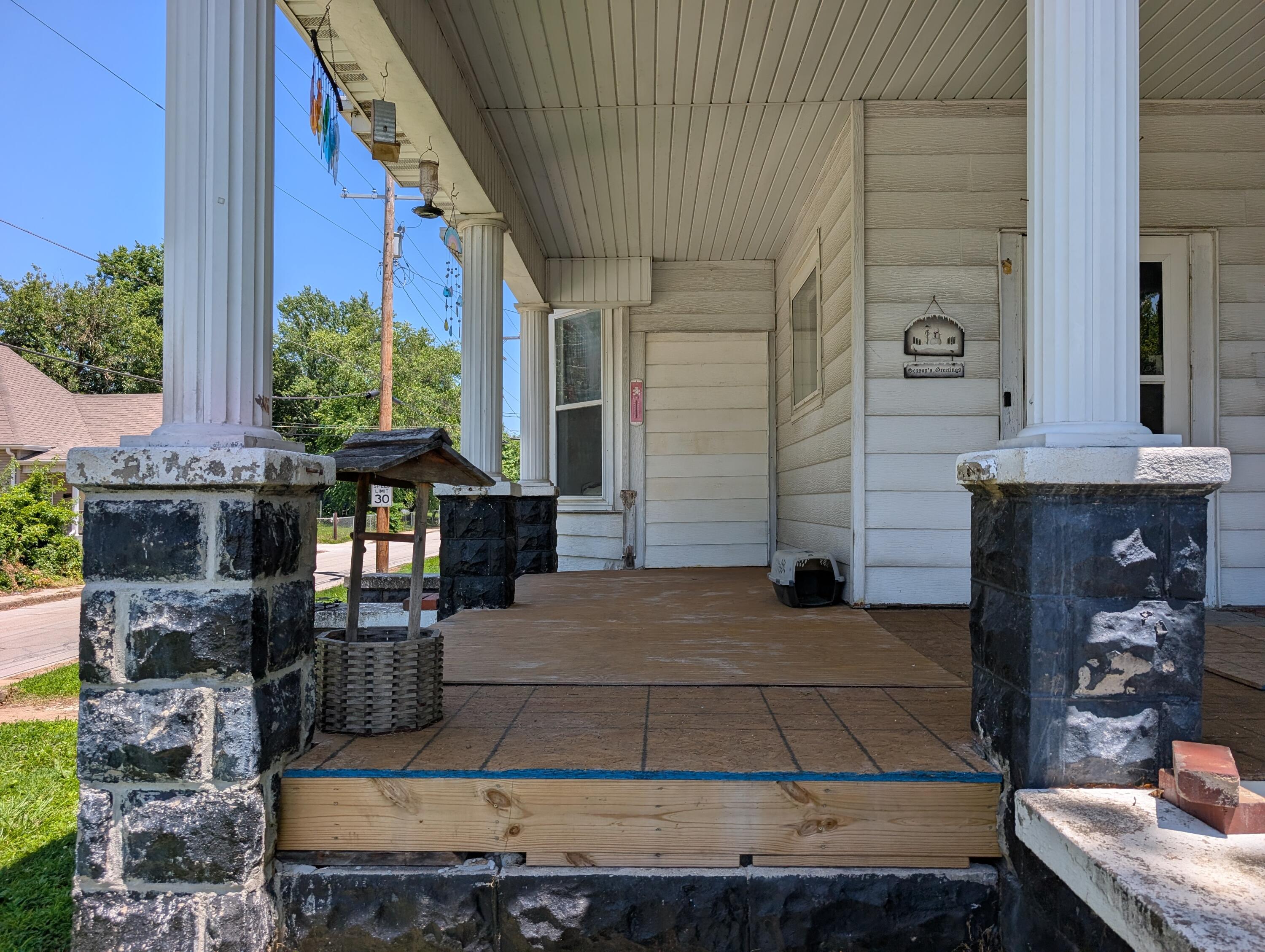 828 North Grant Avenue Property Photo 64