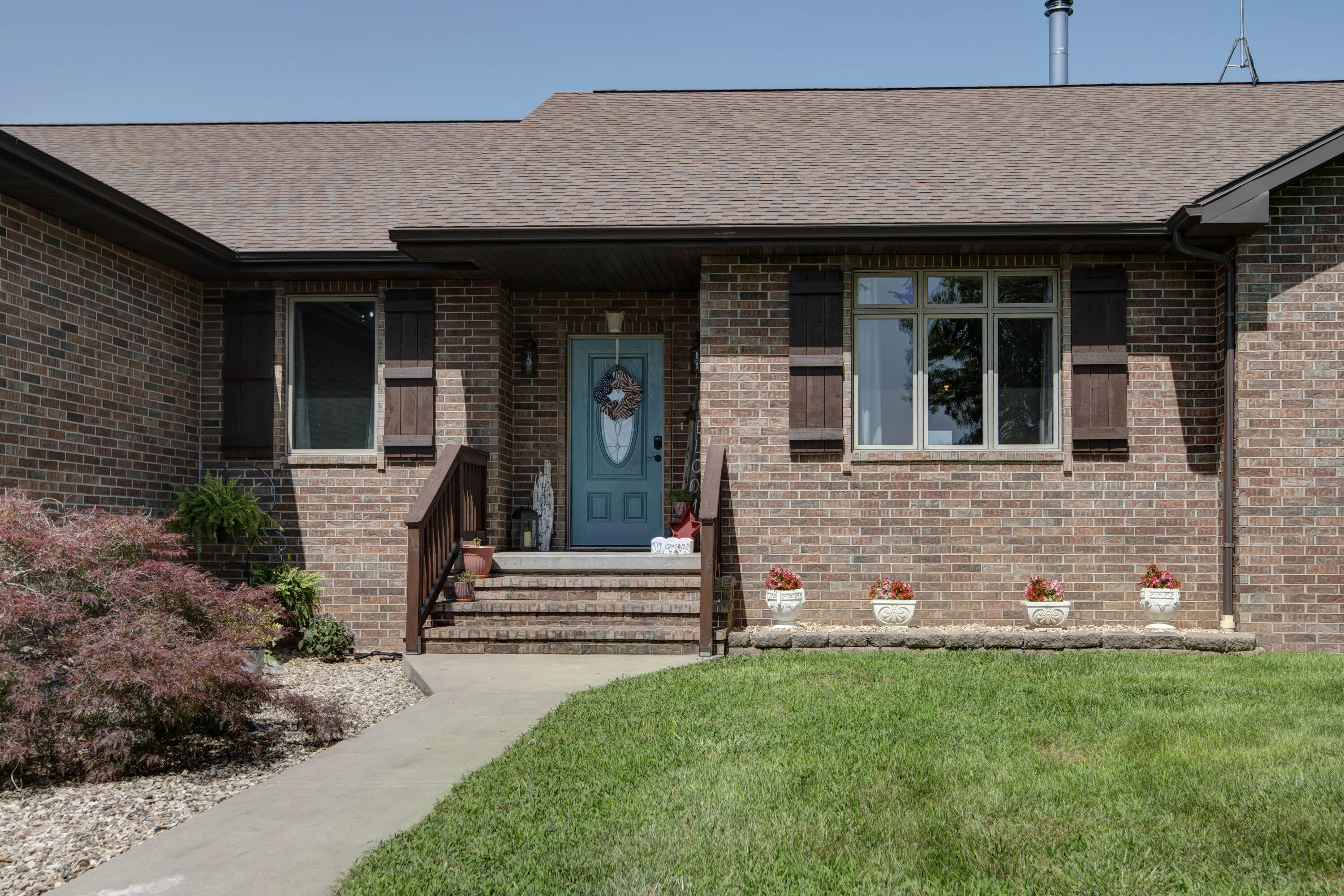6879 Highway O Property Photo 1