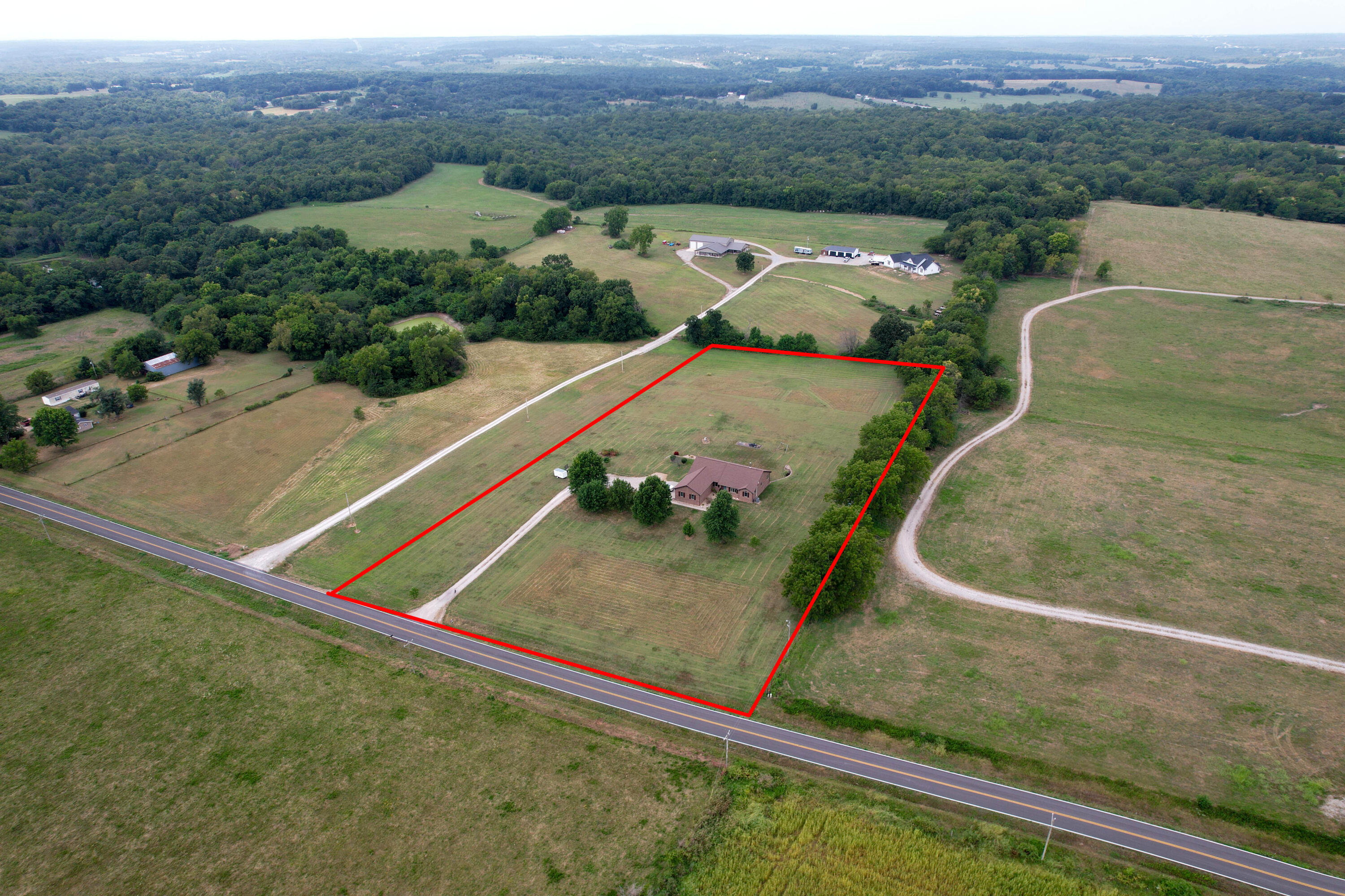 6879 Highway O Property Photo 4