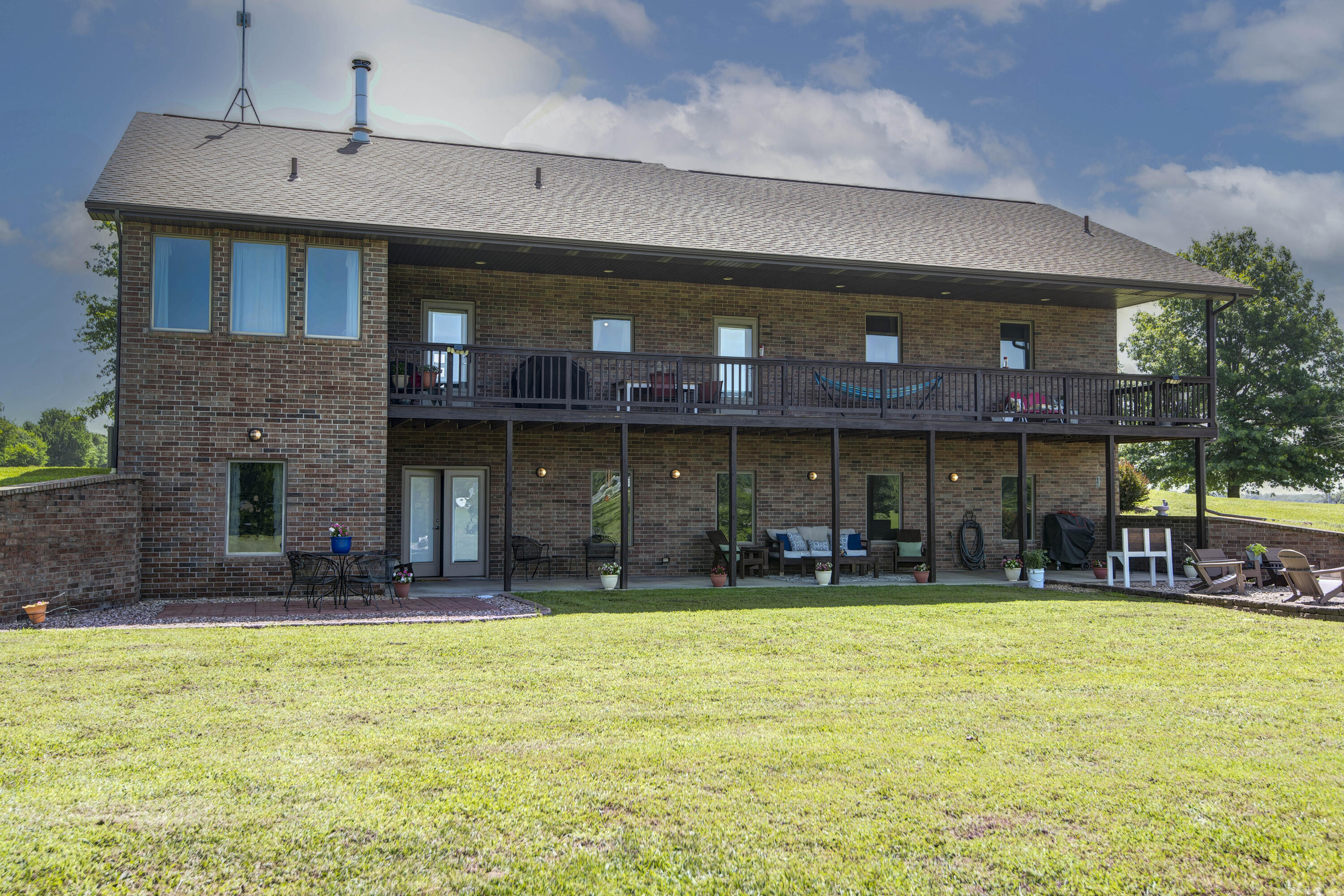 6879 Highway O Property Photo 6