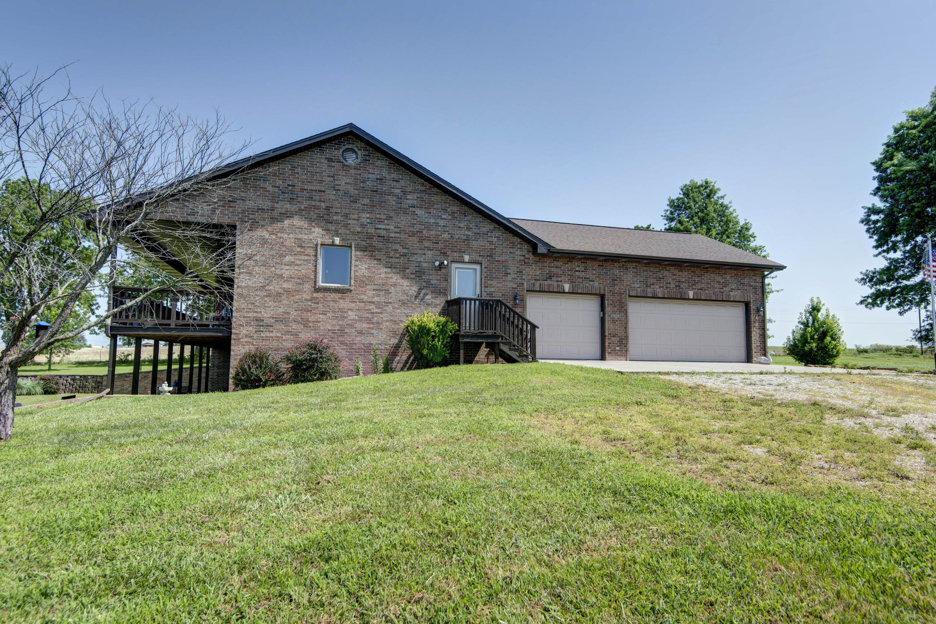 6879 Highway O Property Photo 7
