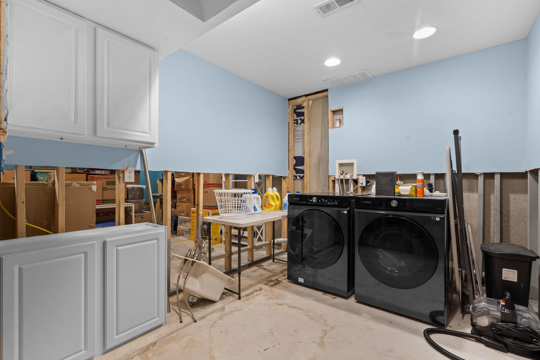 60327884 Property Photo 36