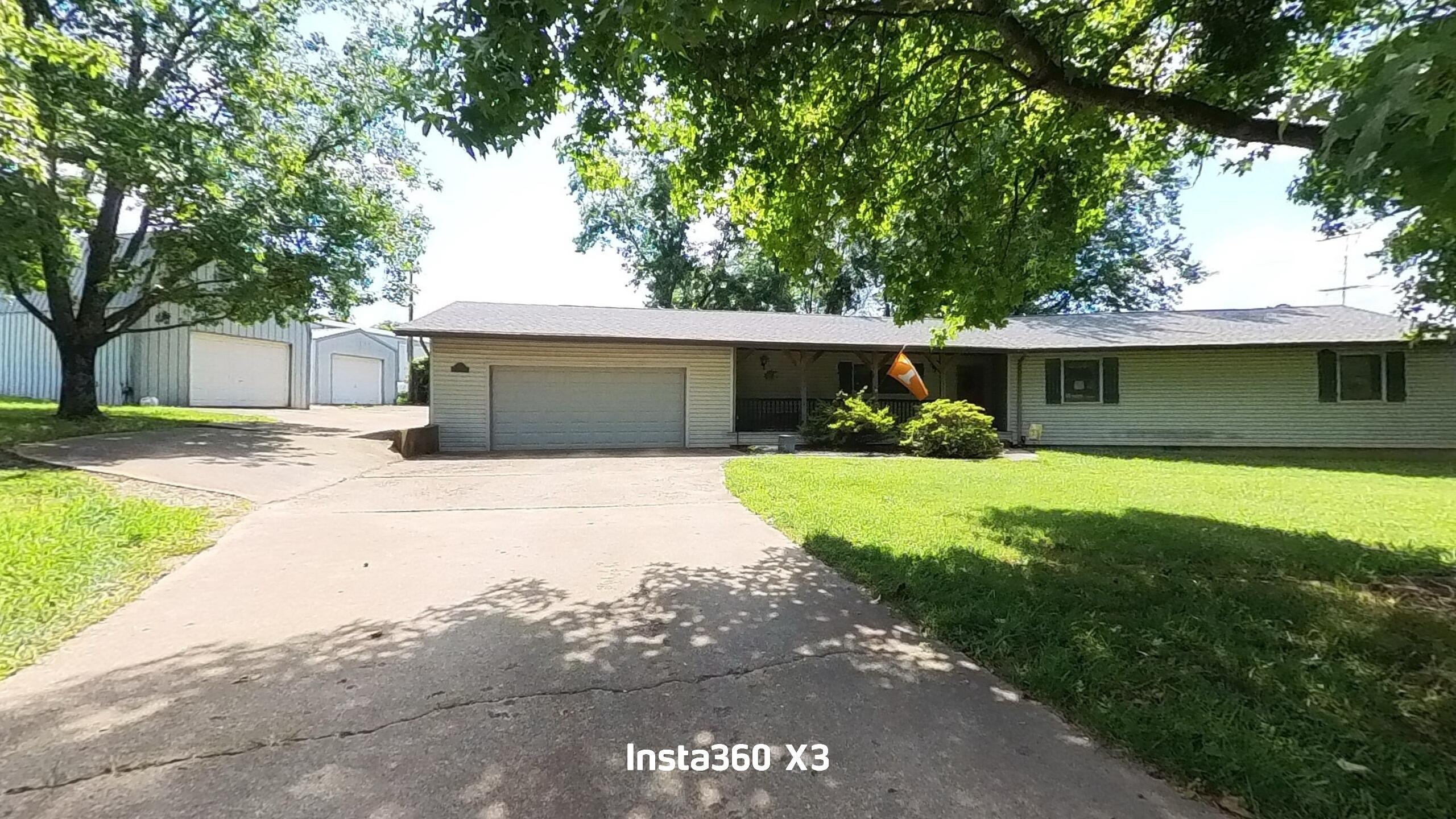 9013 County Road 6750 Property Photo 3