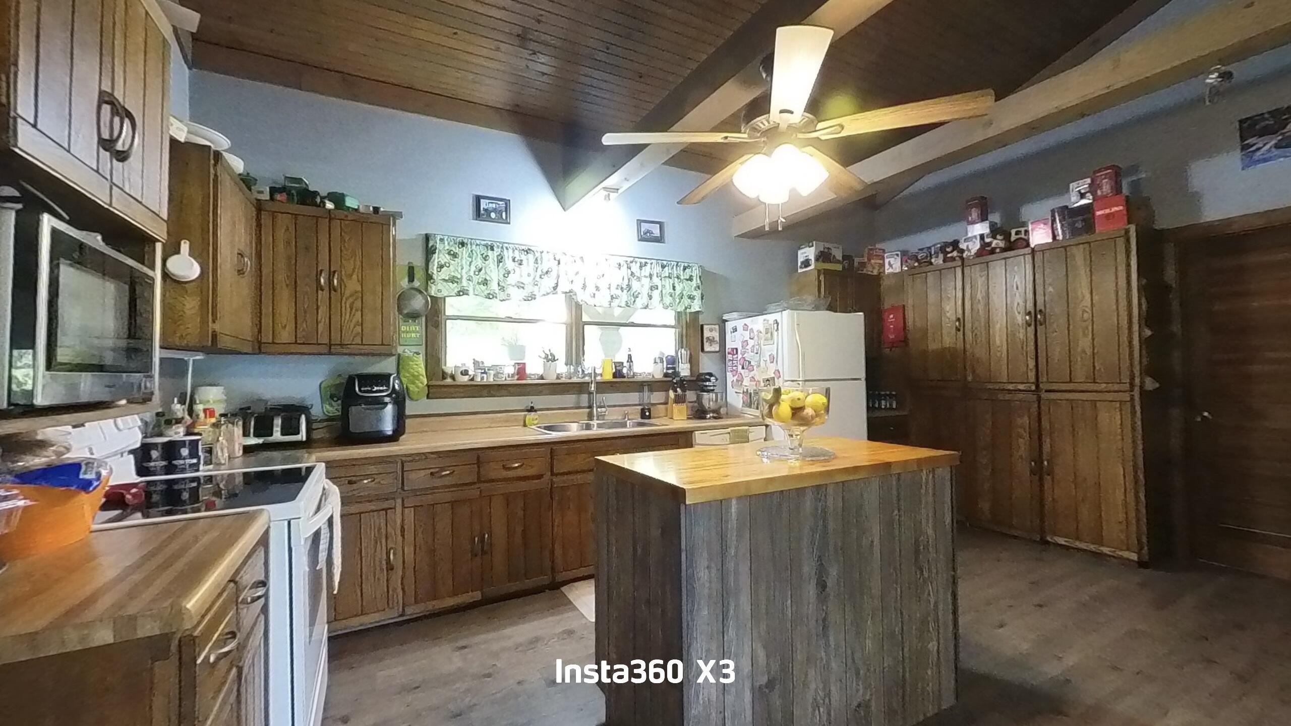 9013 County Road 6750 Property Photo 14