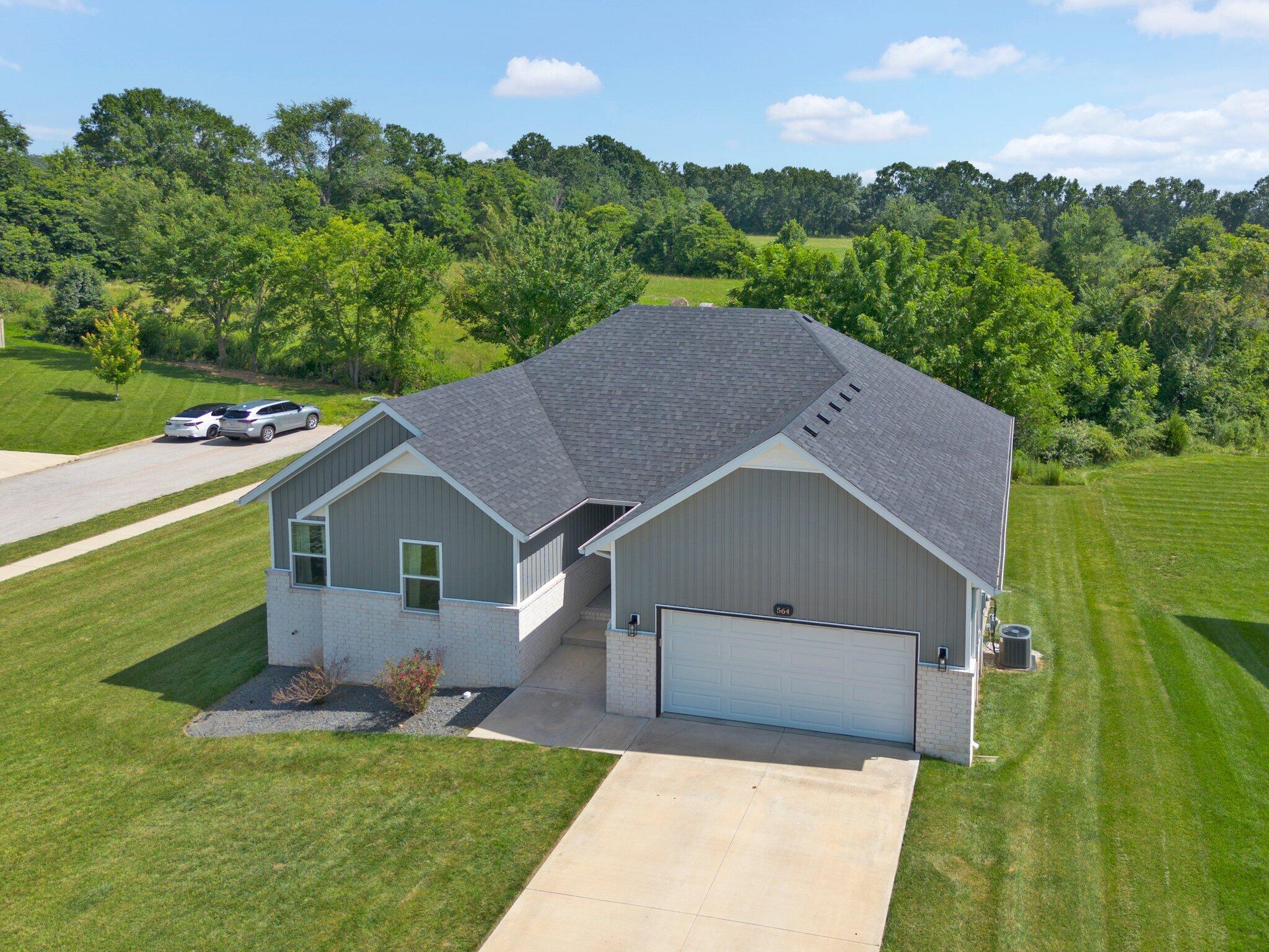 564 Delaware Court Property Photo 1