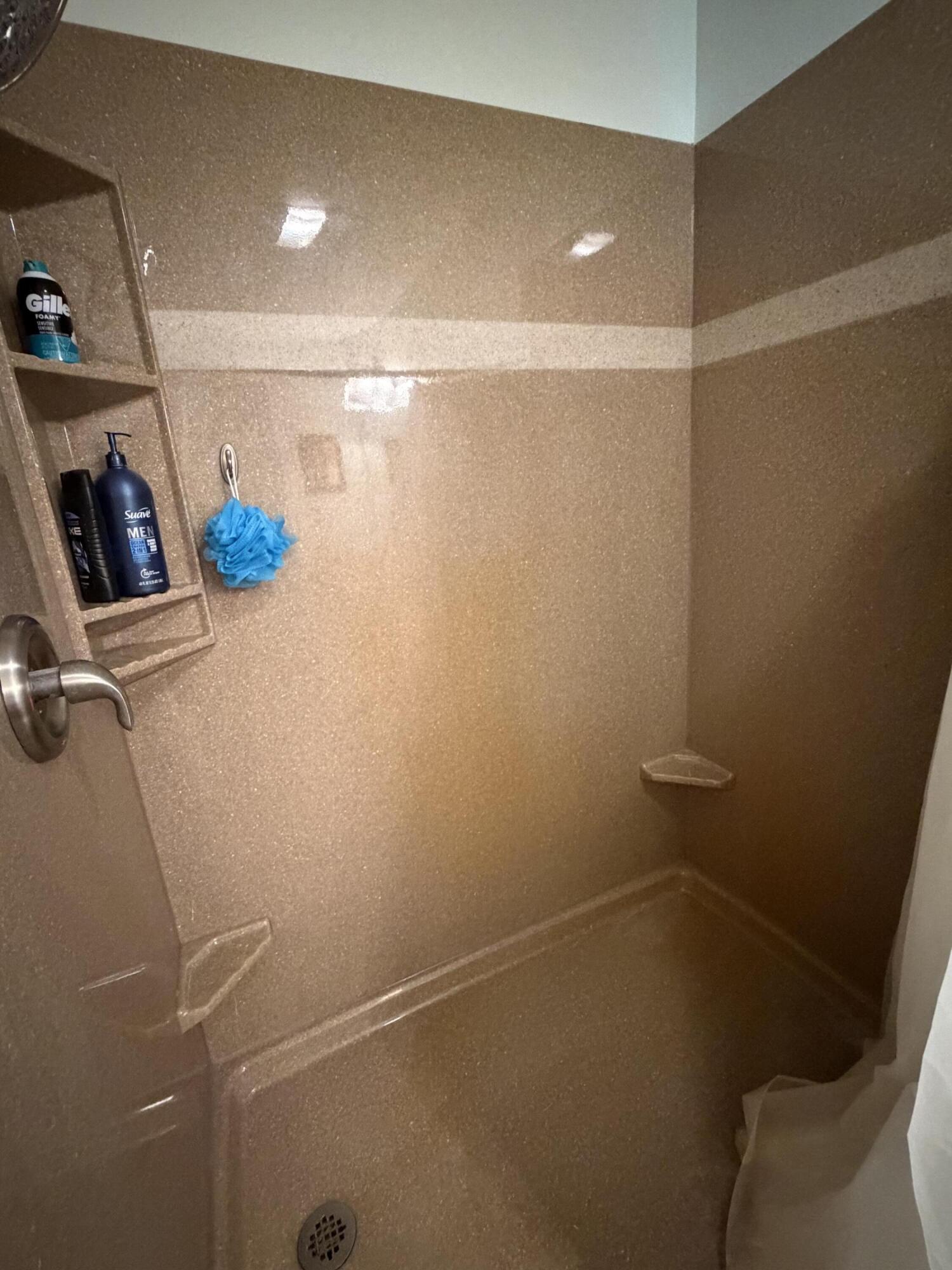 21092 Lawrence 1212 Property Photo 12