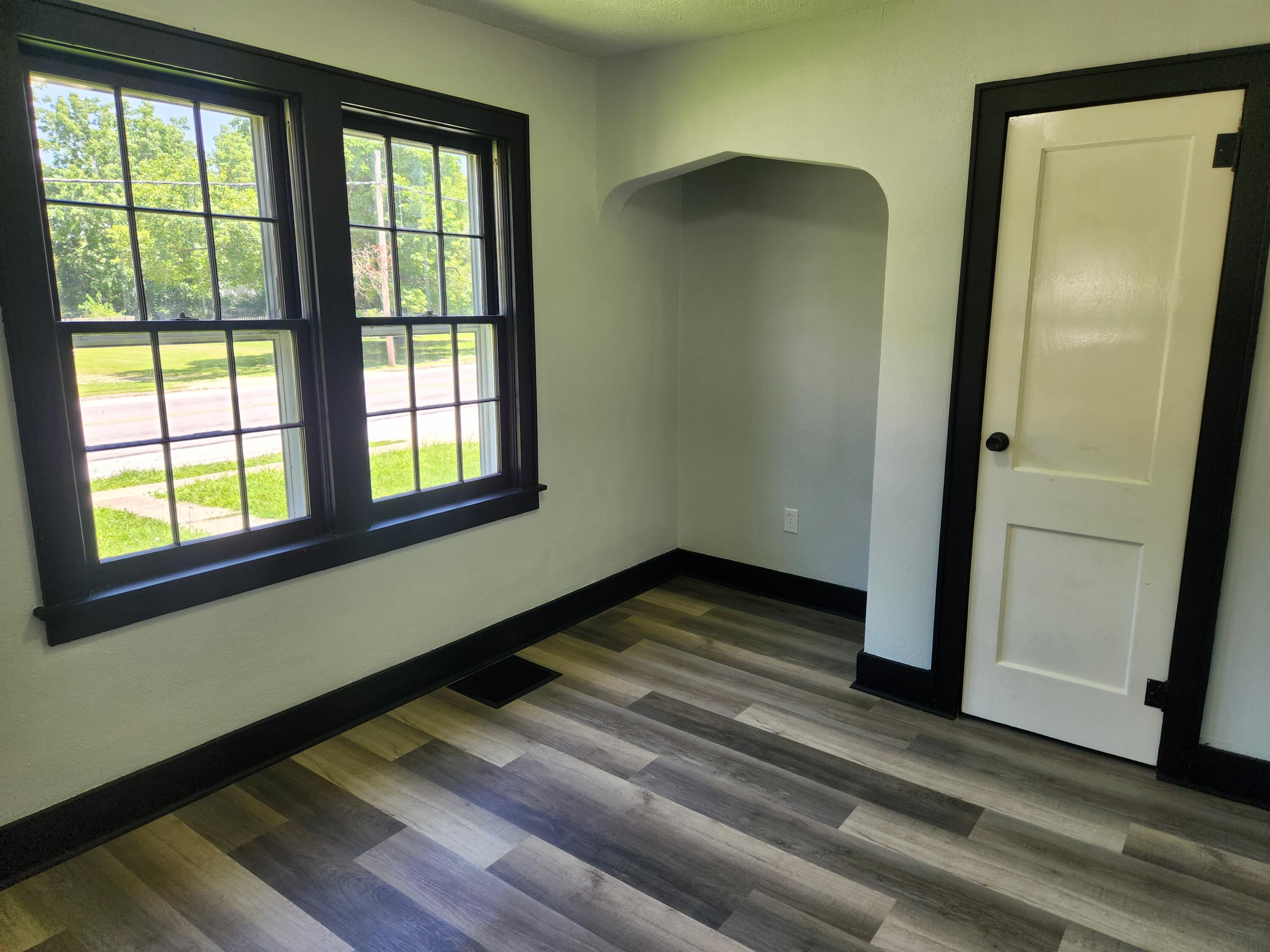 524 West Jackson Street Property Photo 9