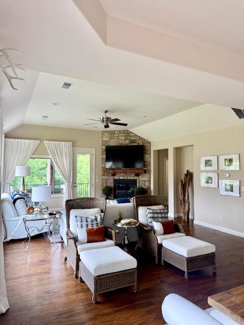 29 Grand Vin Lane Property Photo 13