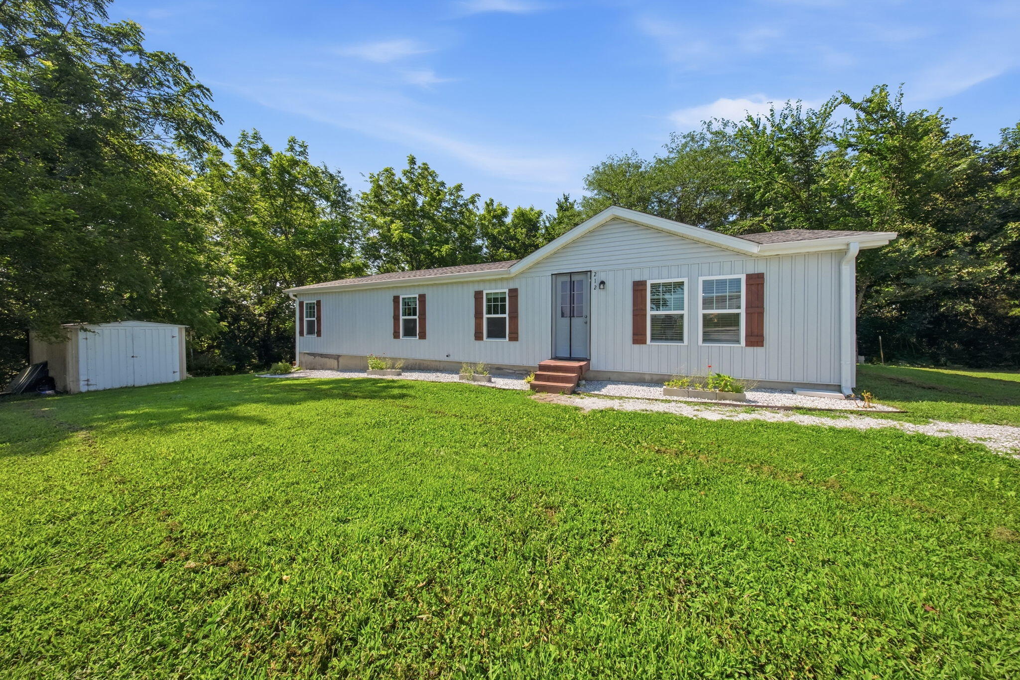212 Primrose Lane Property Photo 1