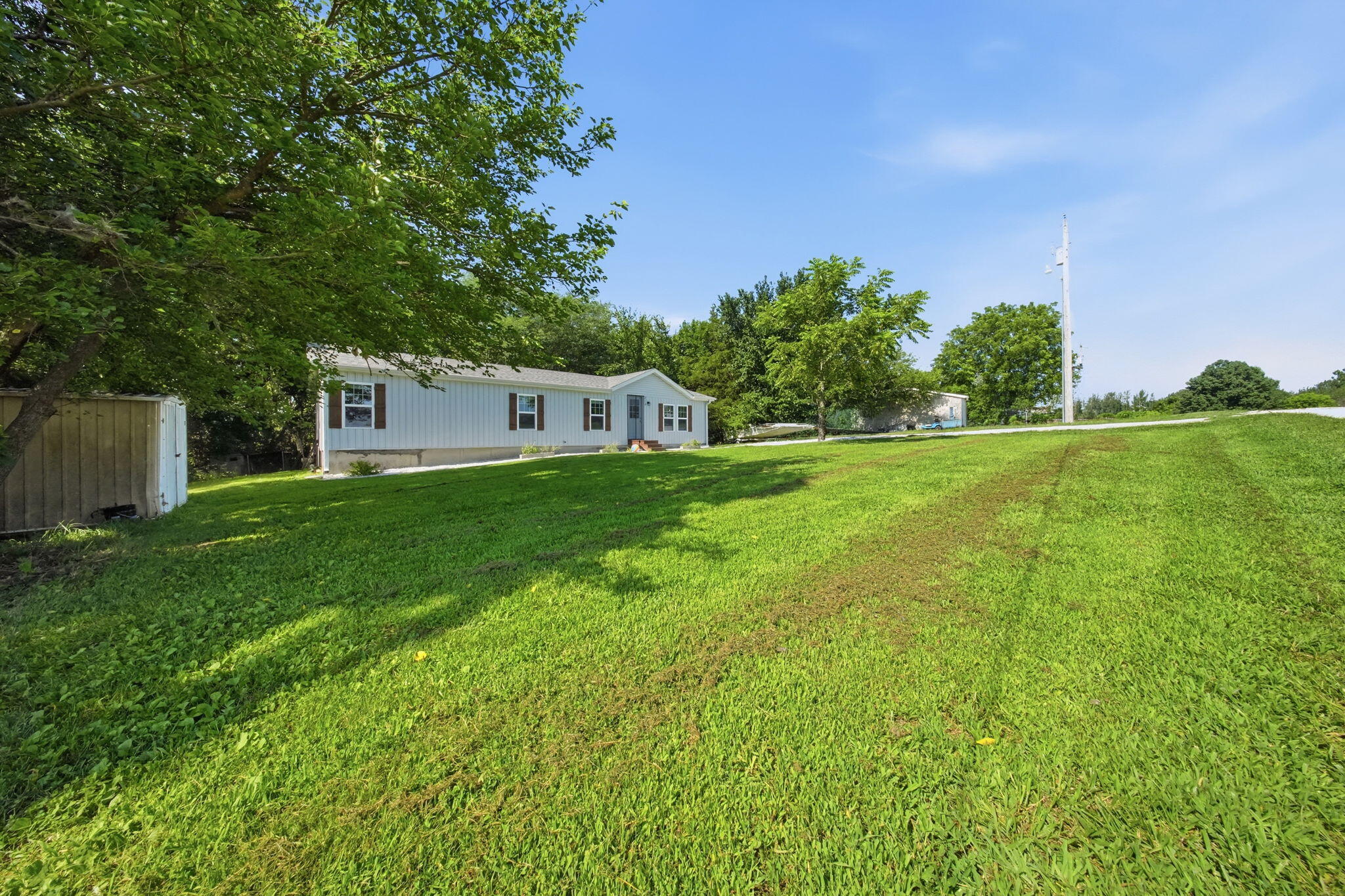 212 Primrose Lane Property Photo 4