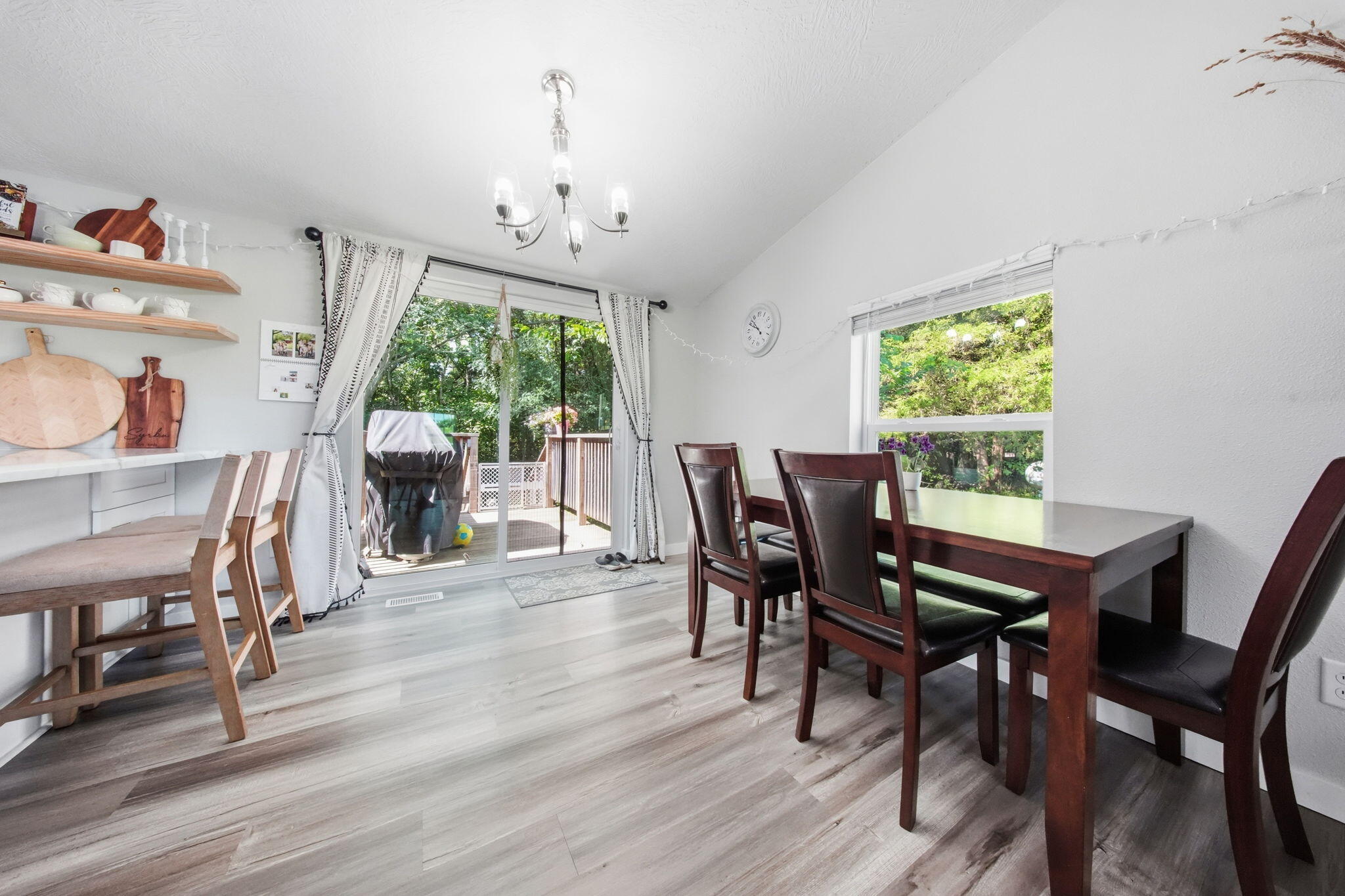 212 Primrose Lane Property Photo 10