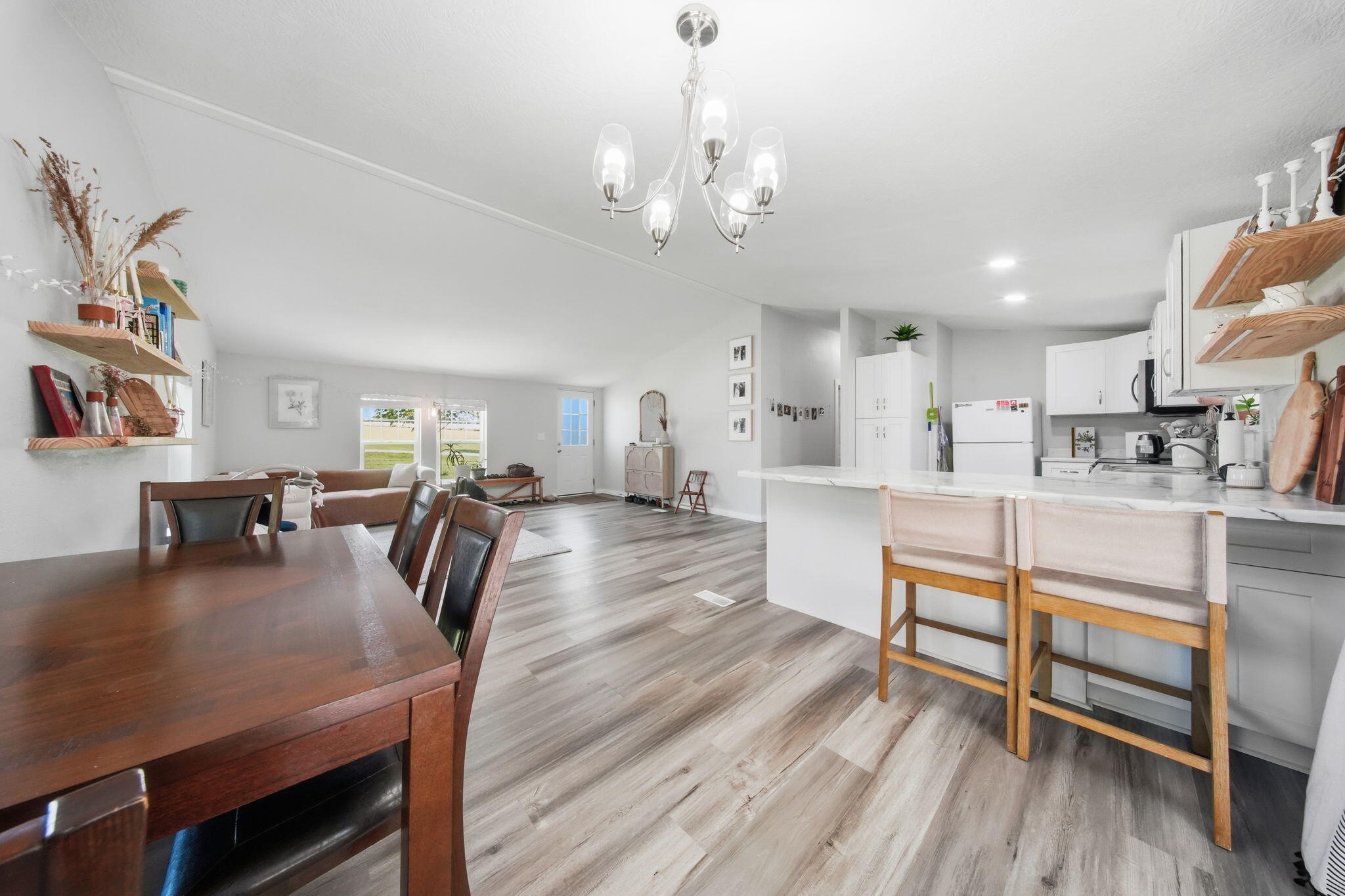 212 Primrose Lane Property Photo 11