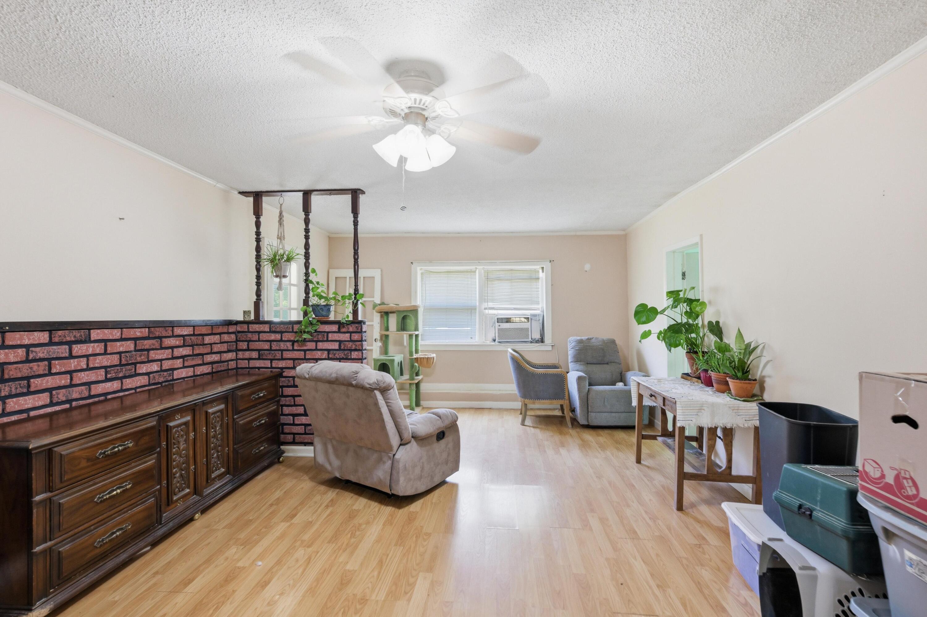 91 Spring Street Property Photo 5