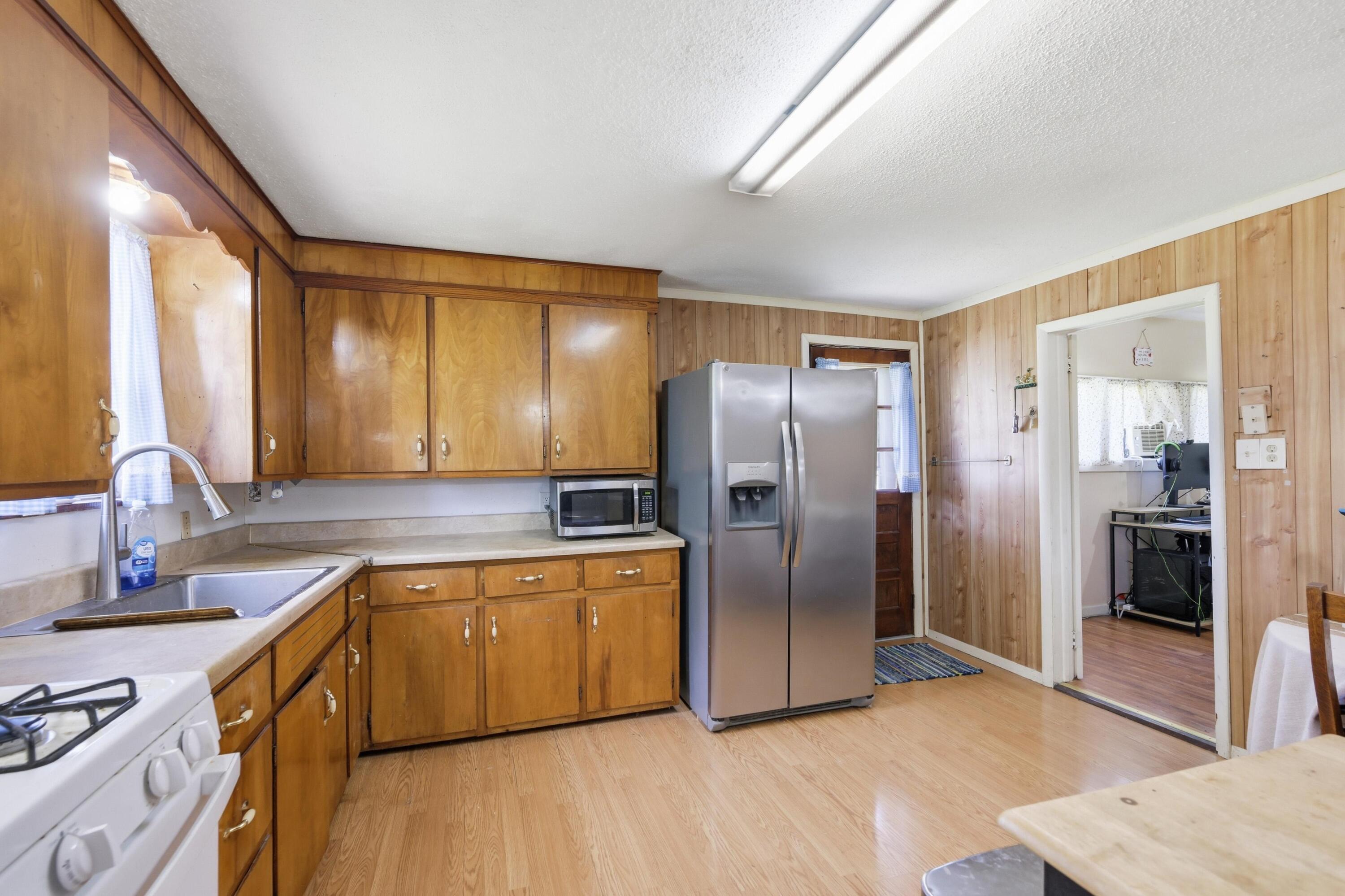 91 Spring Street Property Photo 10