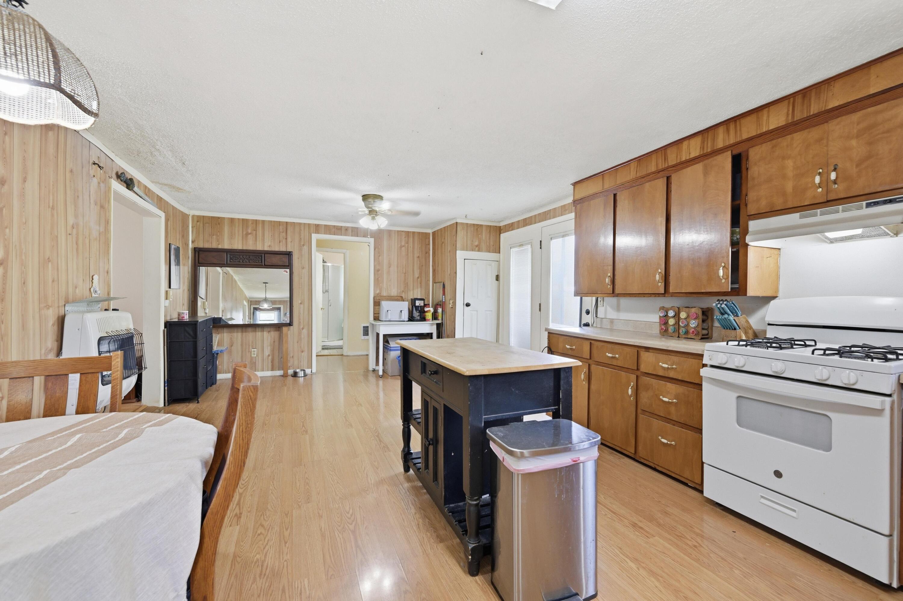 91 Spring Street Property Photo 12