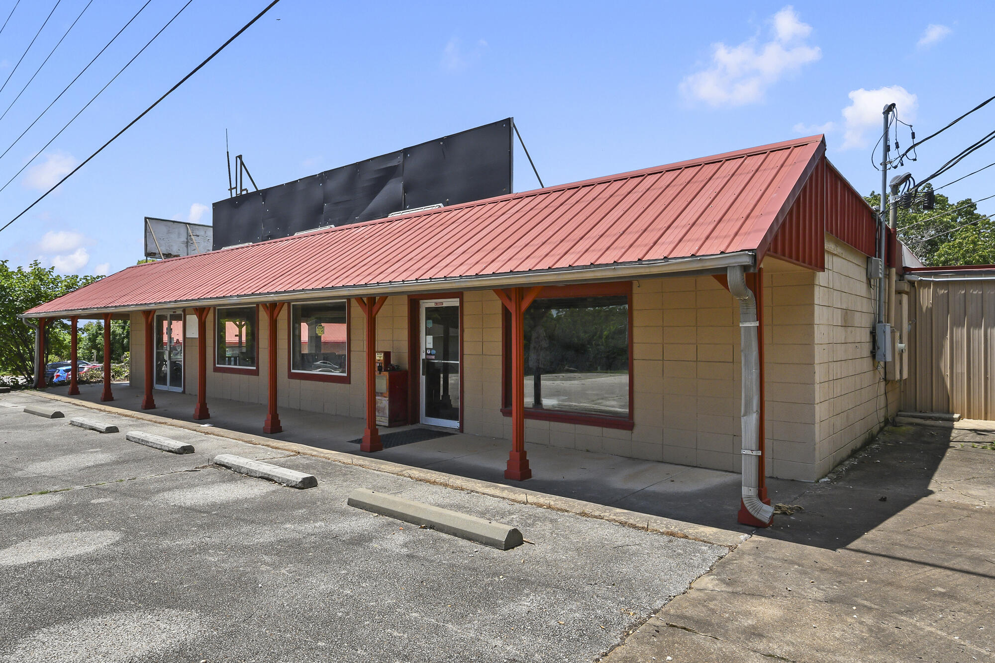 14981 Business 13 Property Photo 2