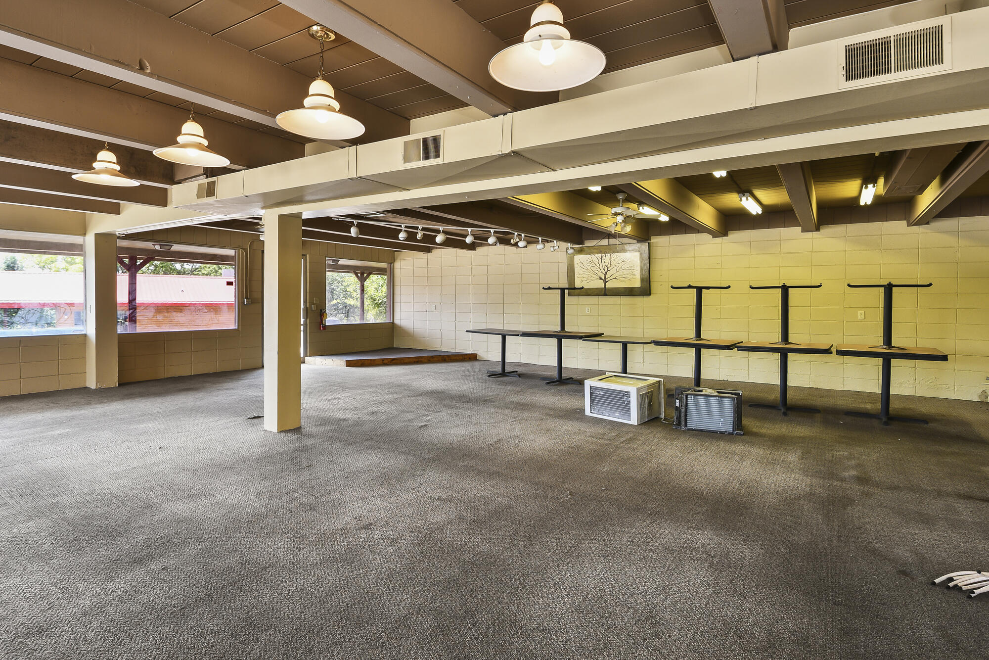 14981 Business 13 Property Photo 35